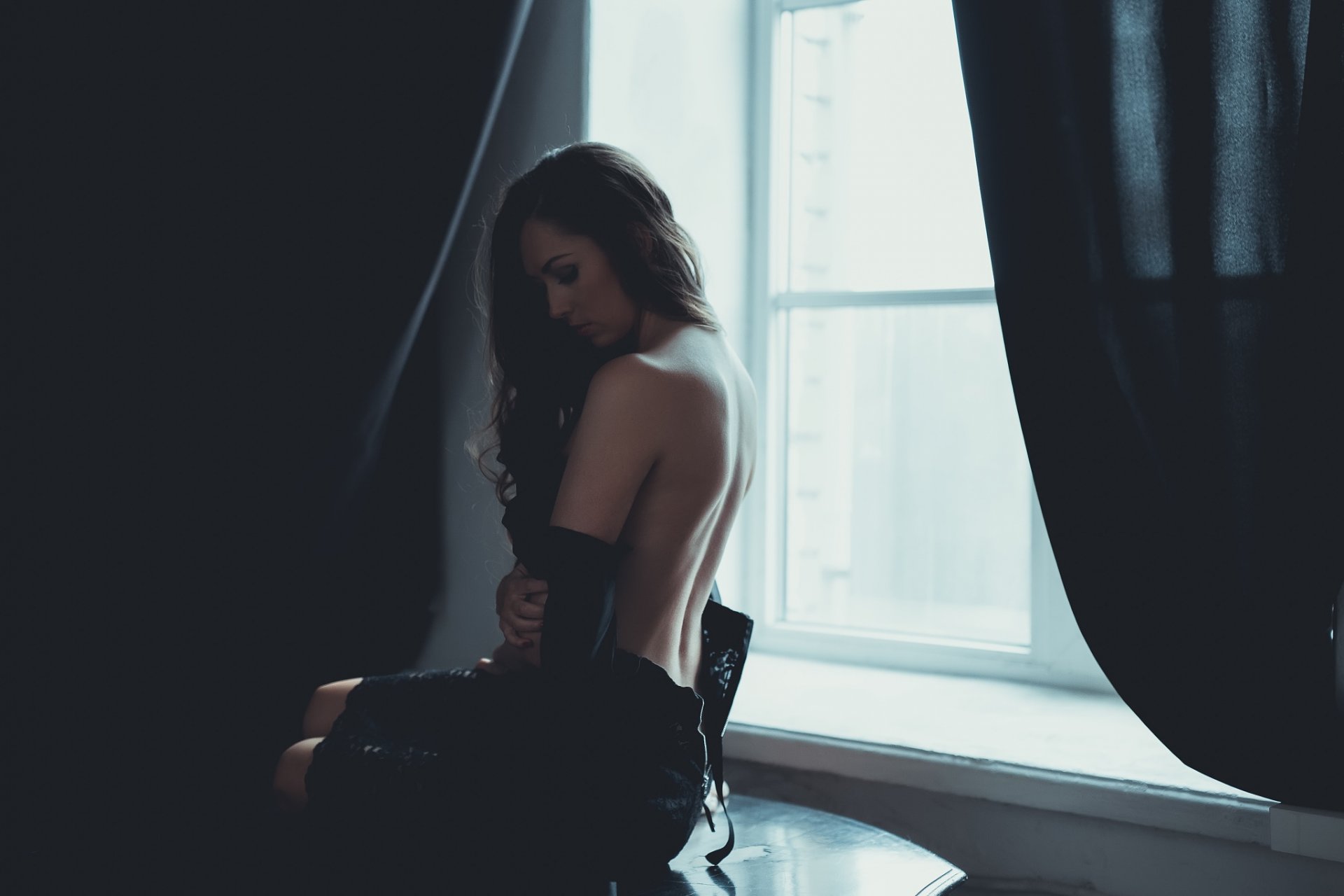 Порно Красивая Девушка В Черном Платье
