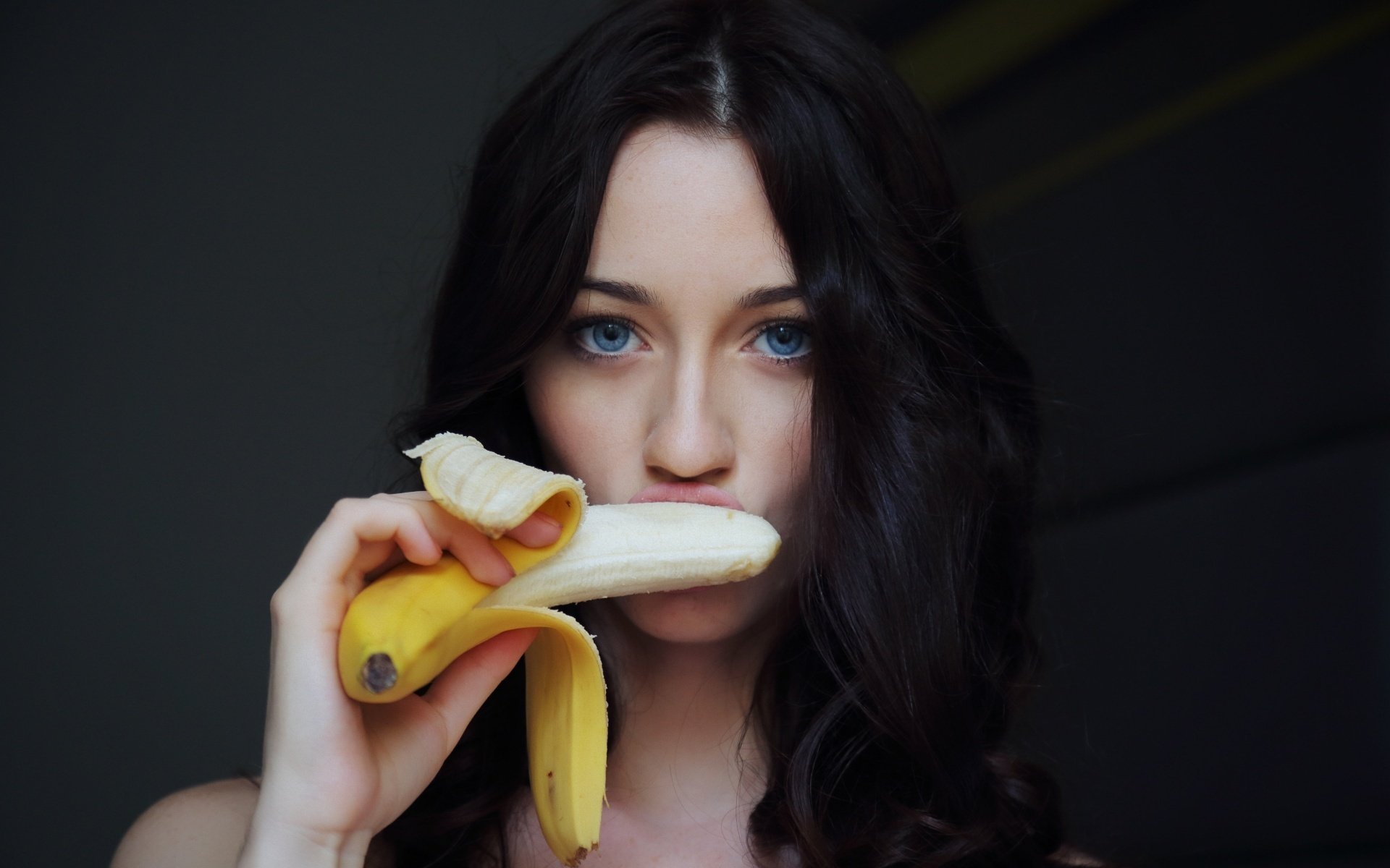 Banana girl