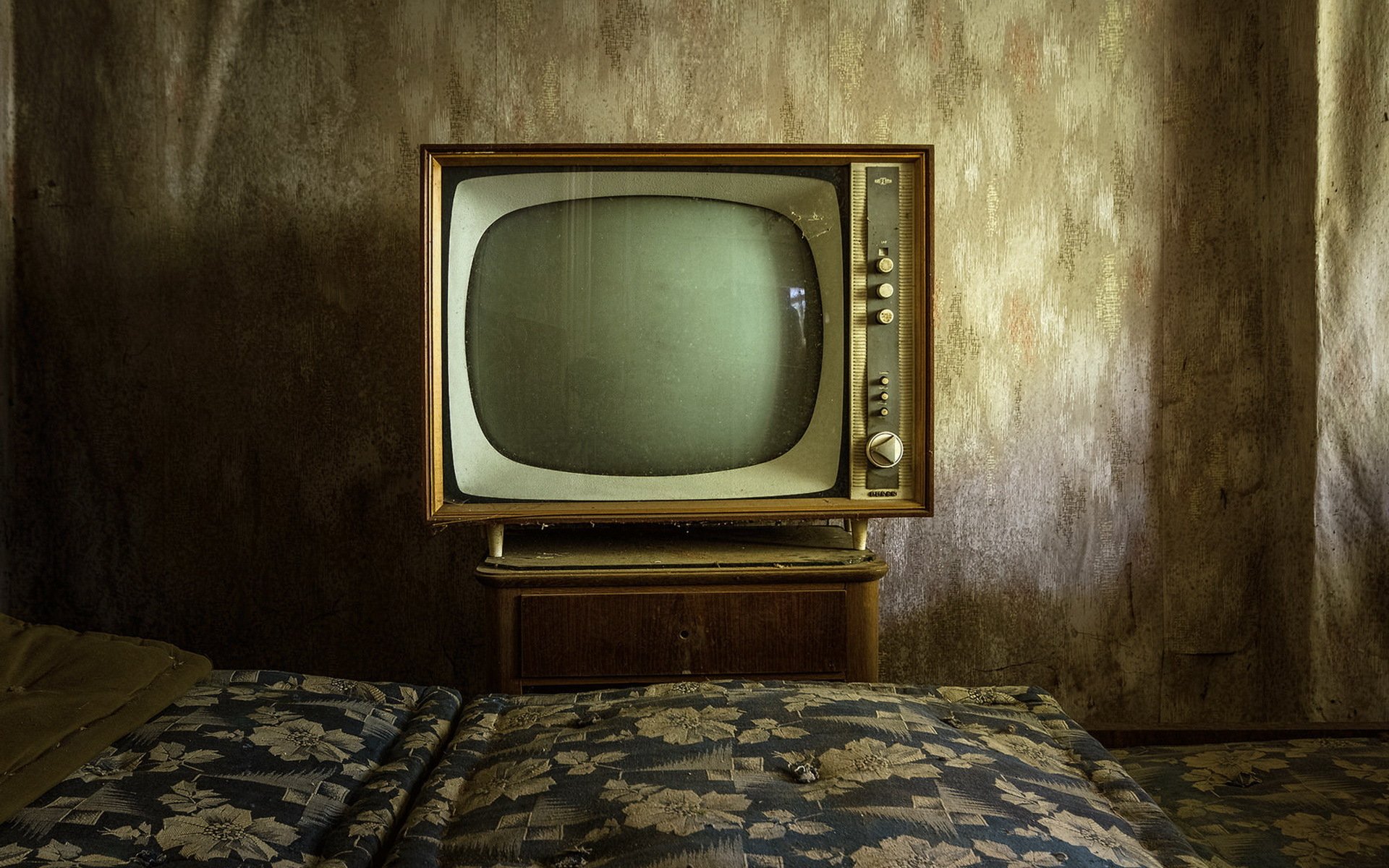 Старый телевизор без смс