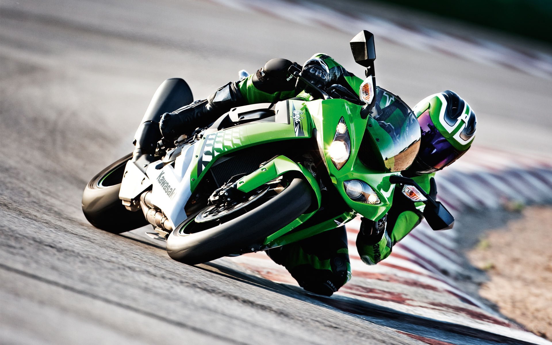 Обои на стол мотоциклы. Kawasaki Ninja ZX-10r. Мотоцикл Kawasaki ZX-10r Ninja. Мотоцикл Кавасаки ниндзя 1200. Спортивный мотоцикл Kawasaki ZX 10r.