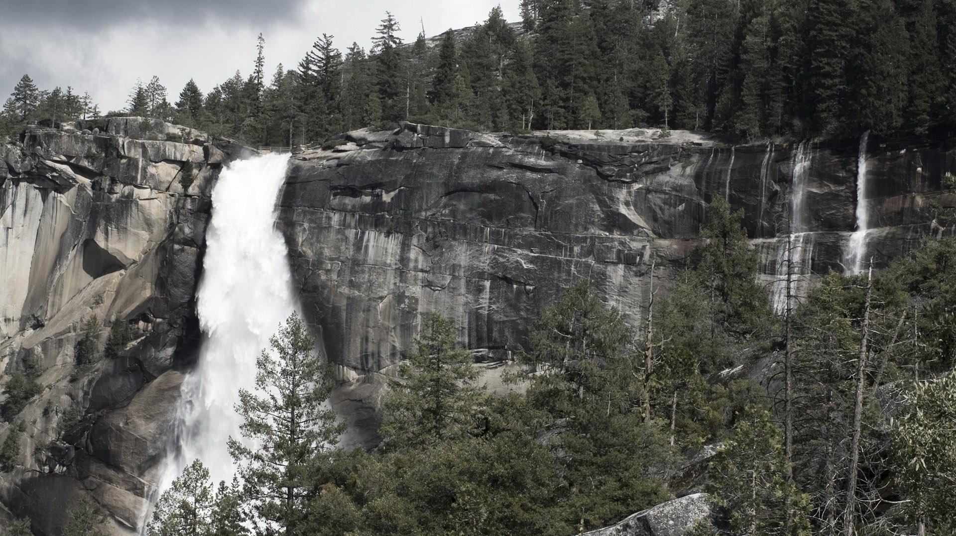 Красоты природы водопад скалы лес рельеф природа