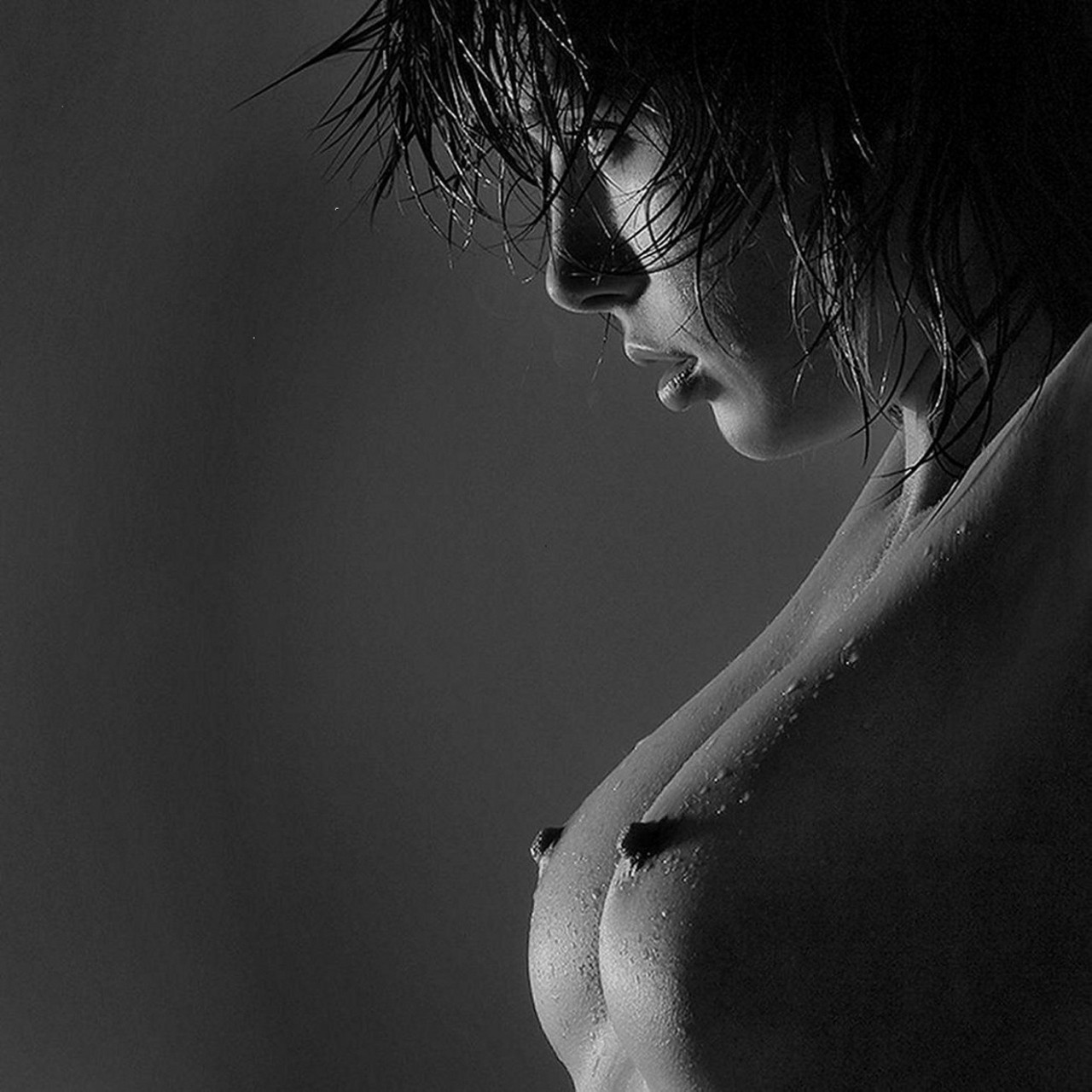черно белые картинки женской груди фото 72