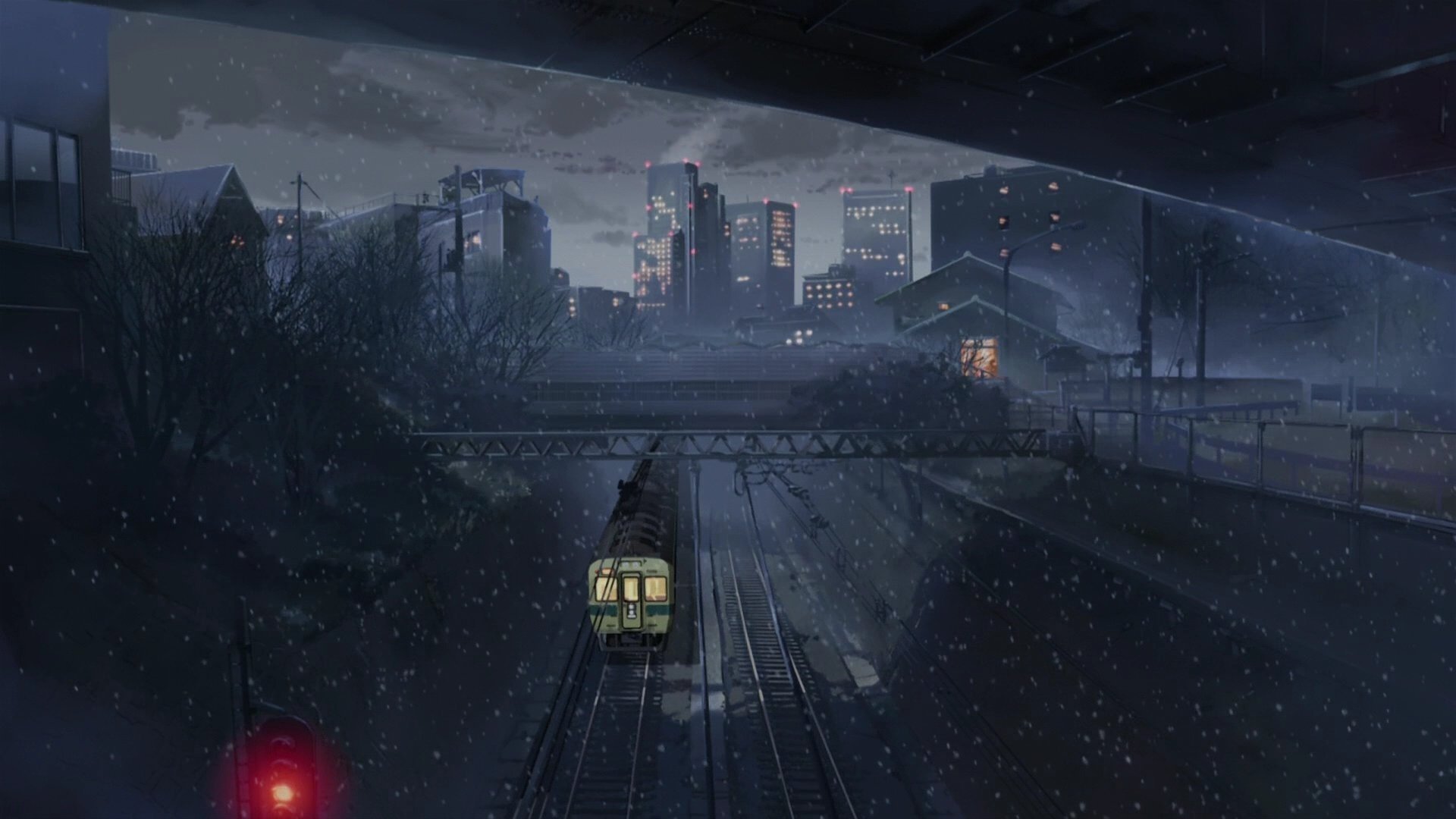 Железнодорожный транспорт под снегом ночью