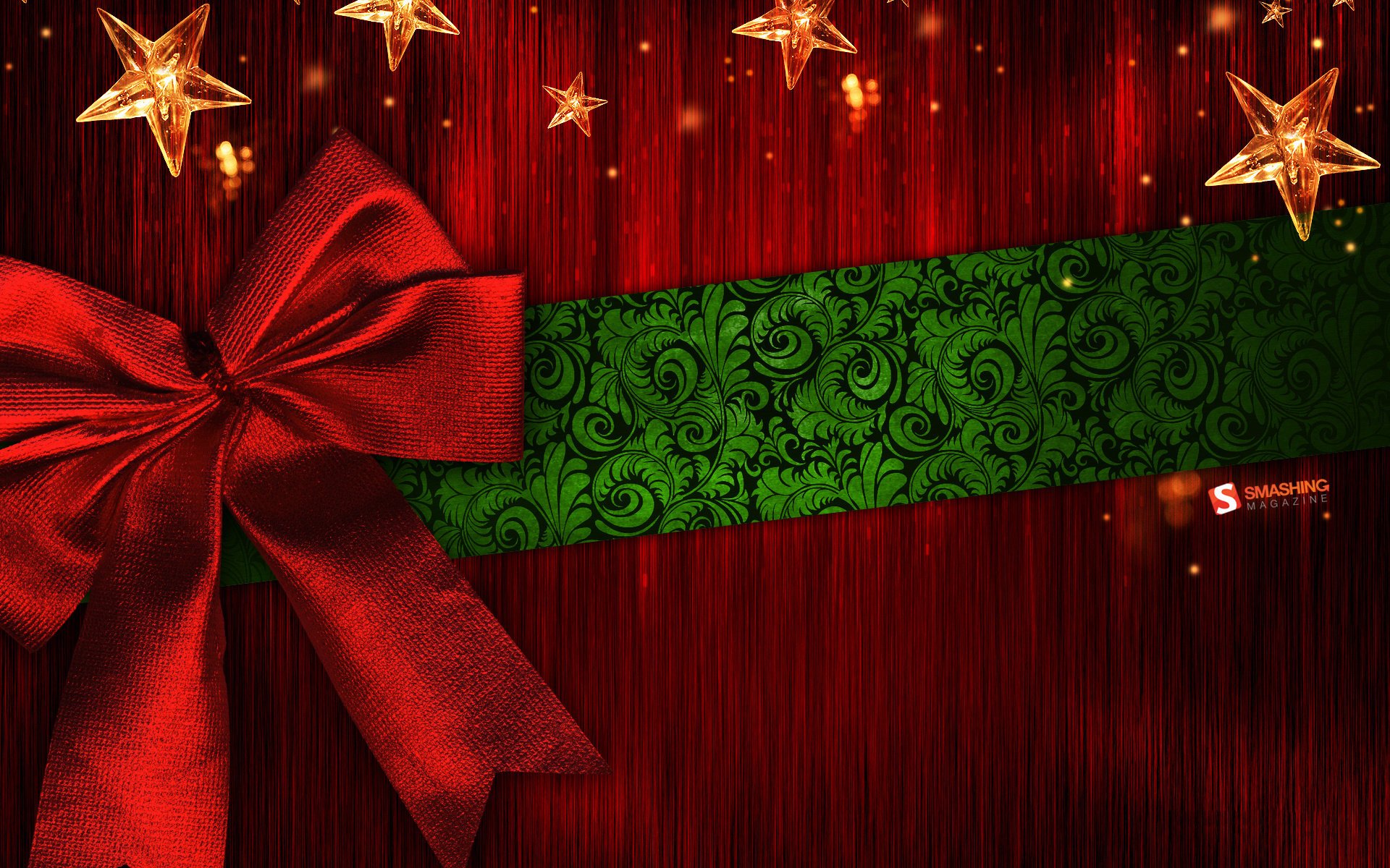 Новогодний подарочный красный бант с зелёной лентой