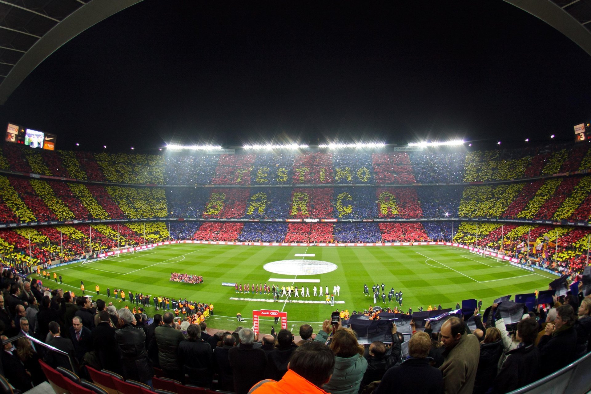 Футбольный стадион в Барселоне, Испания