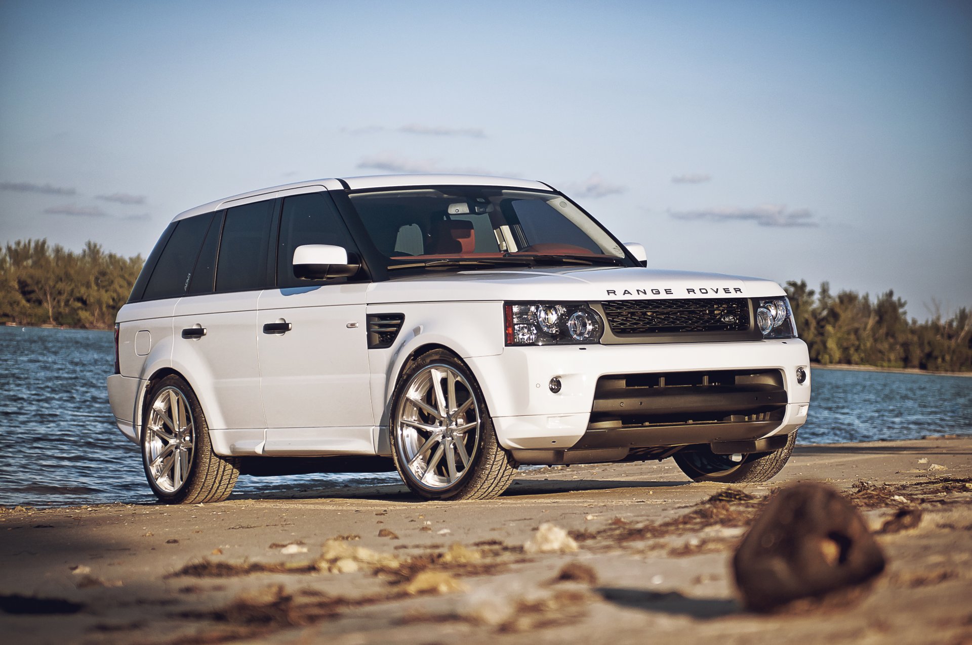 Обои на айфон range rover