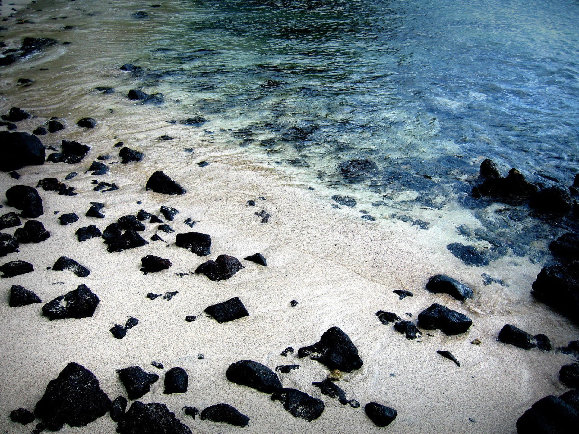 море вода камни загрузить