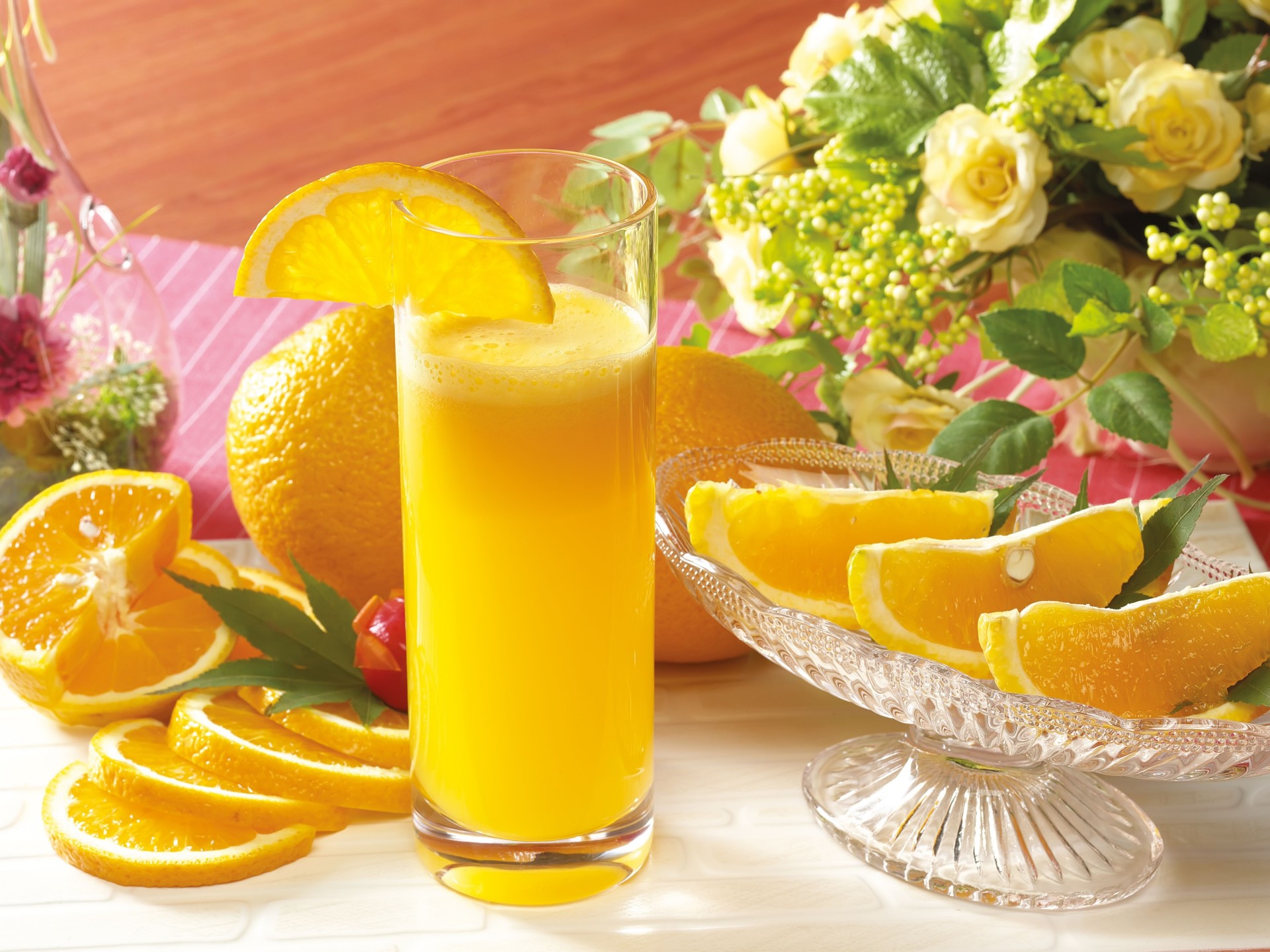 апельсины сок цветы стекло