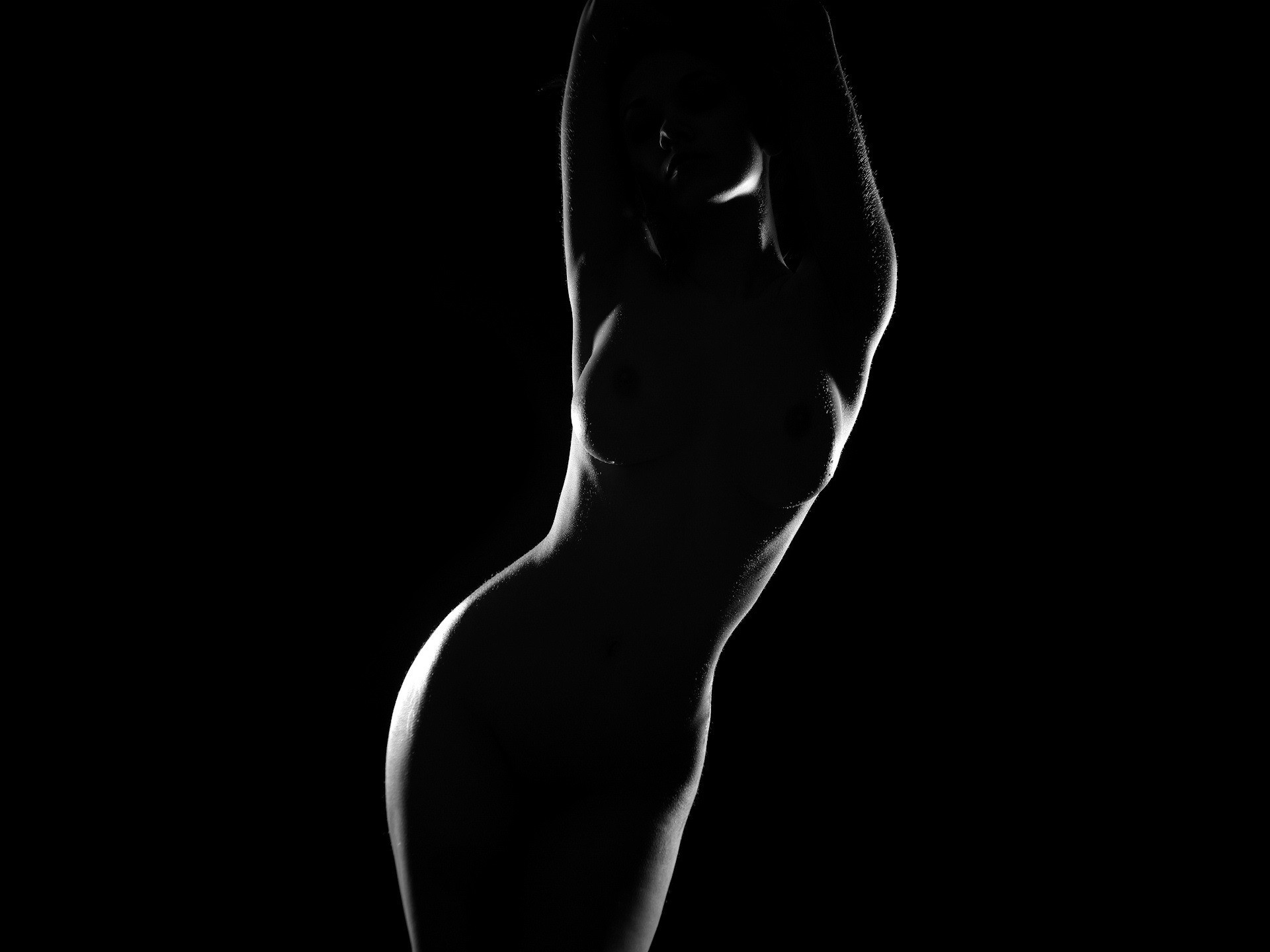 черно белые картинки женской груди фото 115