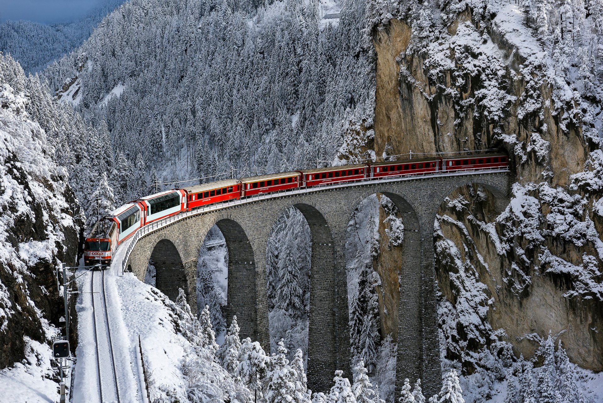 бернина экспресс поезд мост зима вид жд