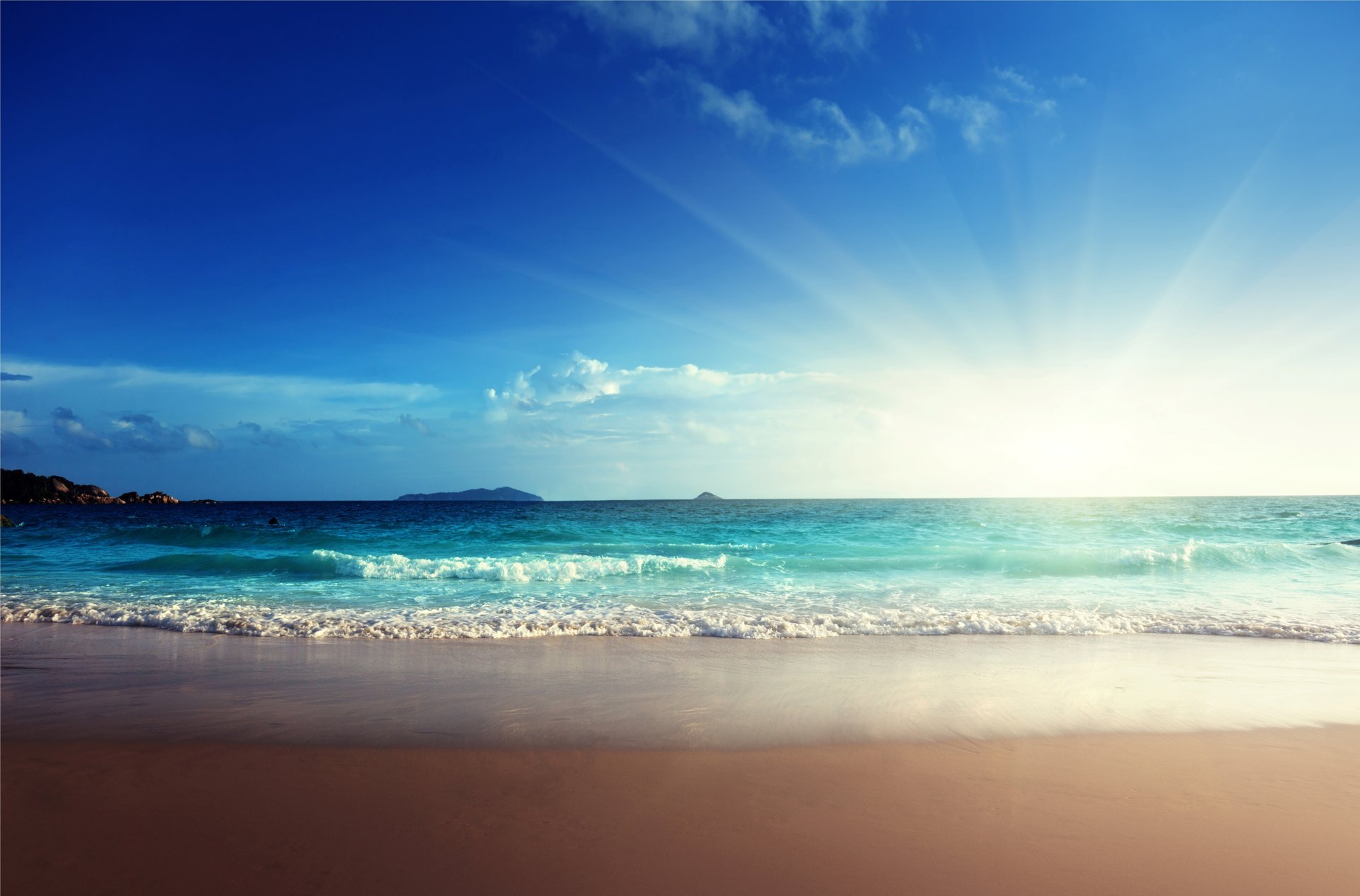море синий океан пляж изумруд солнце песок