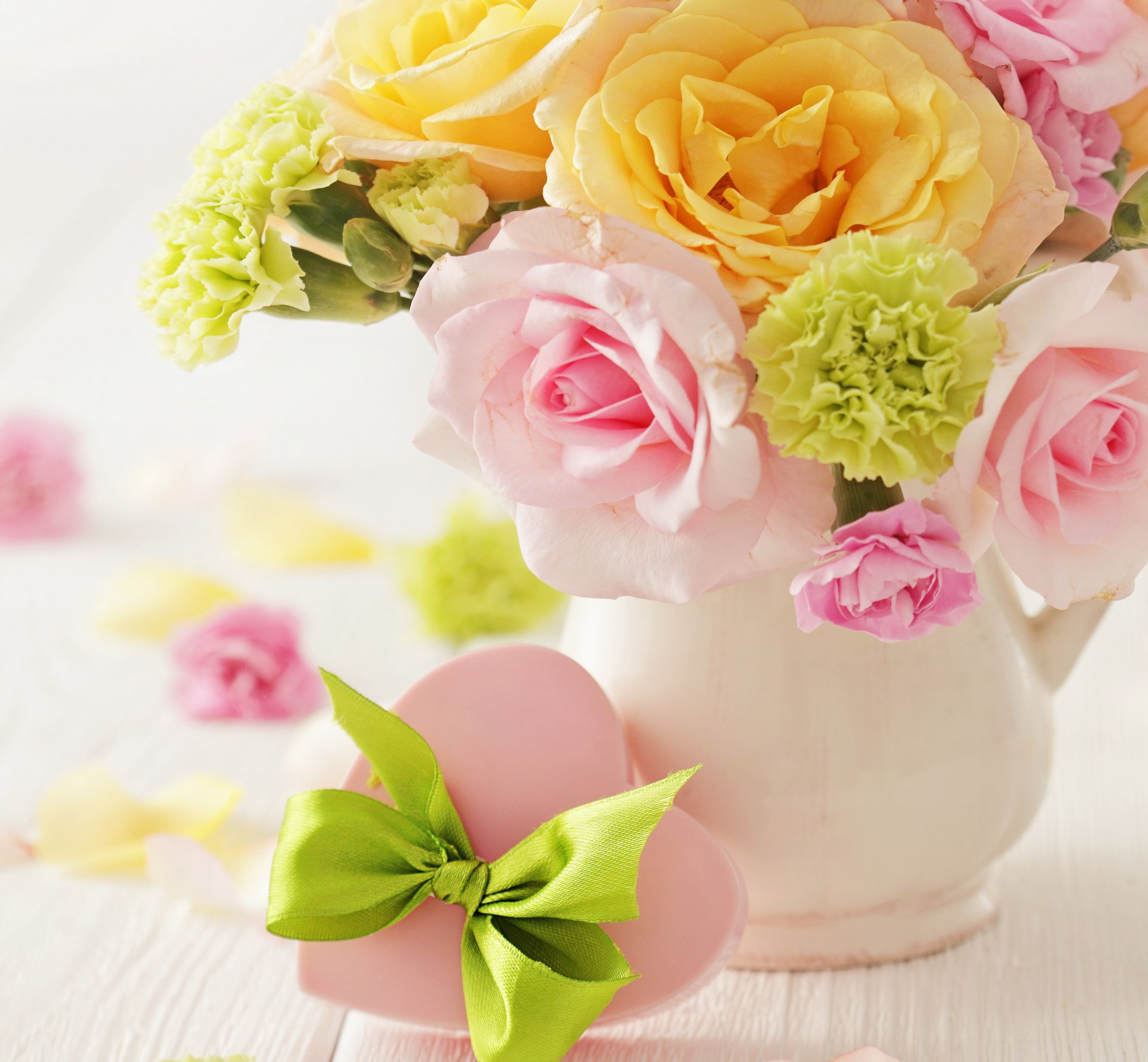 любовь цветы розы тонкий пастель ваза букет нежные сердце