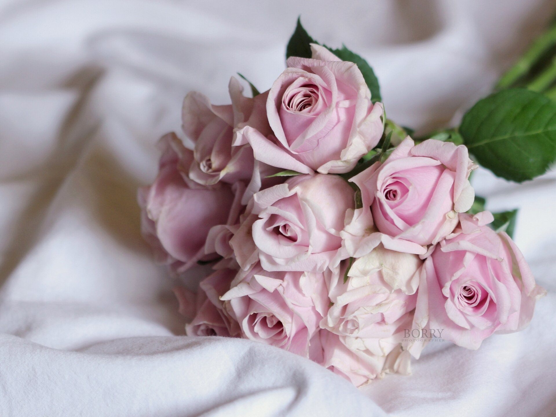Самый красивый ласковый нежный. Красивый нежный букет. Нежные розы. Нежный цветок. Розовый букет.