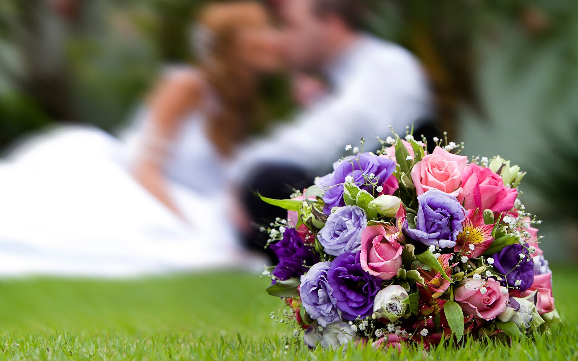 Невеста с цветами загрузить