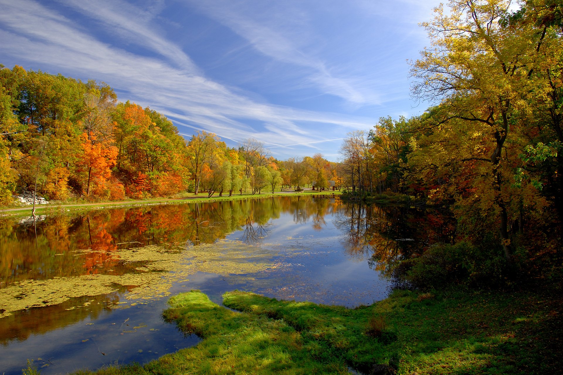 Осеннее озеро загрузить