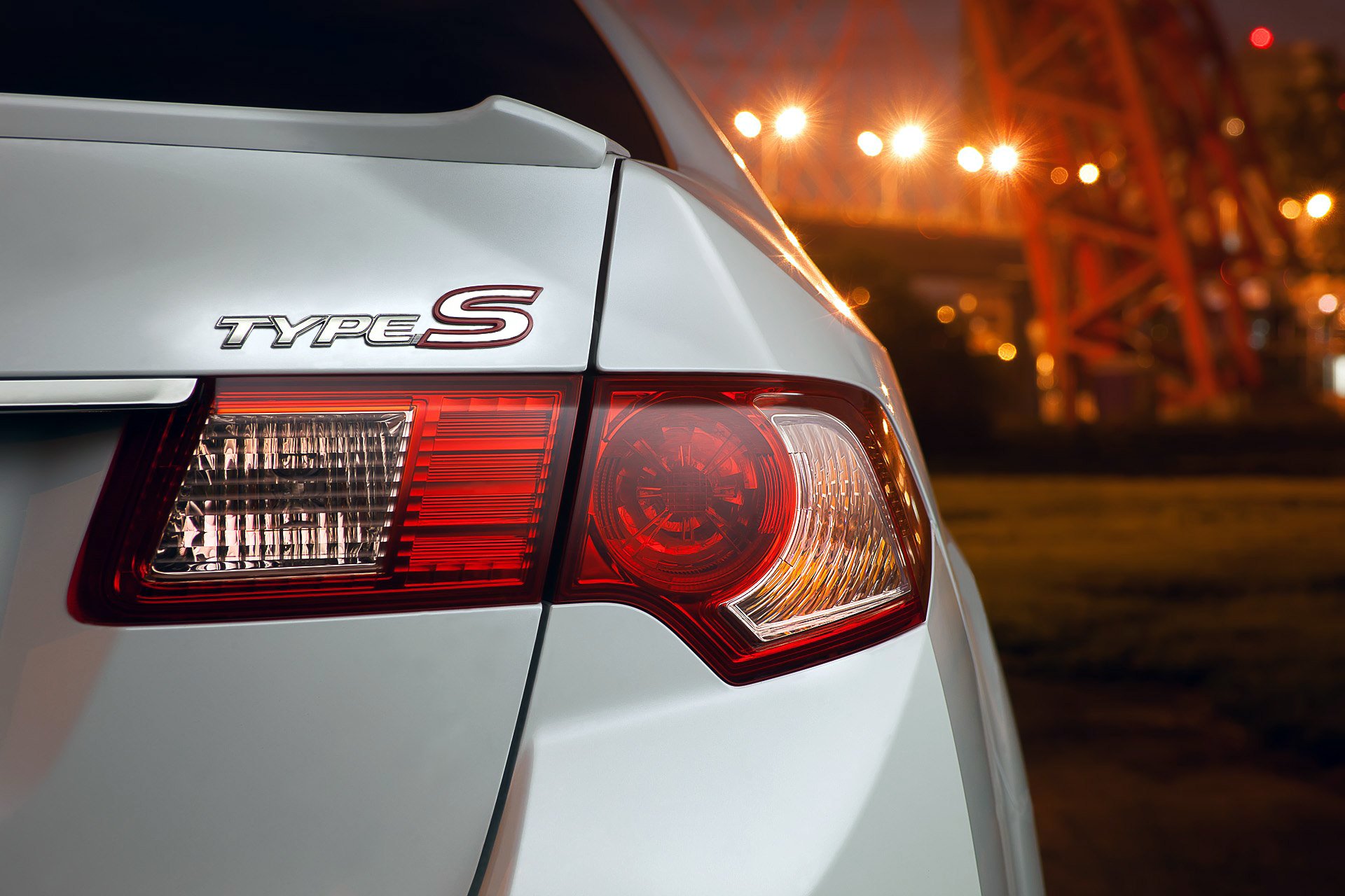 honda аккорд 8 type-s хонда тип-s белая премиум спортивный седан фара правая задняя вечер город разноцветные огни размытость обои .
