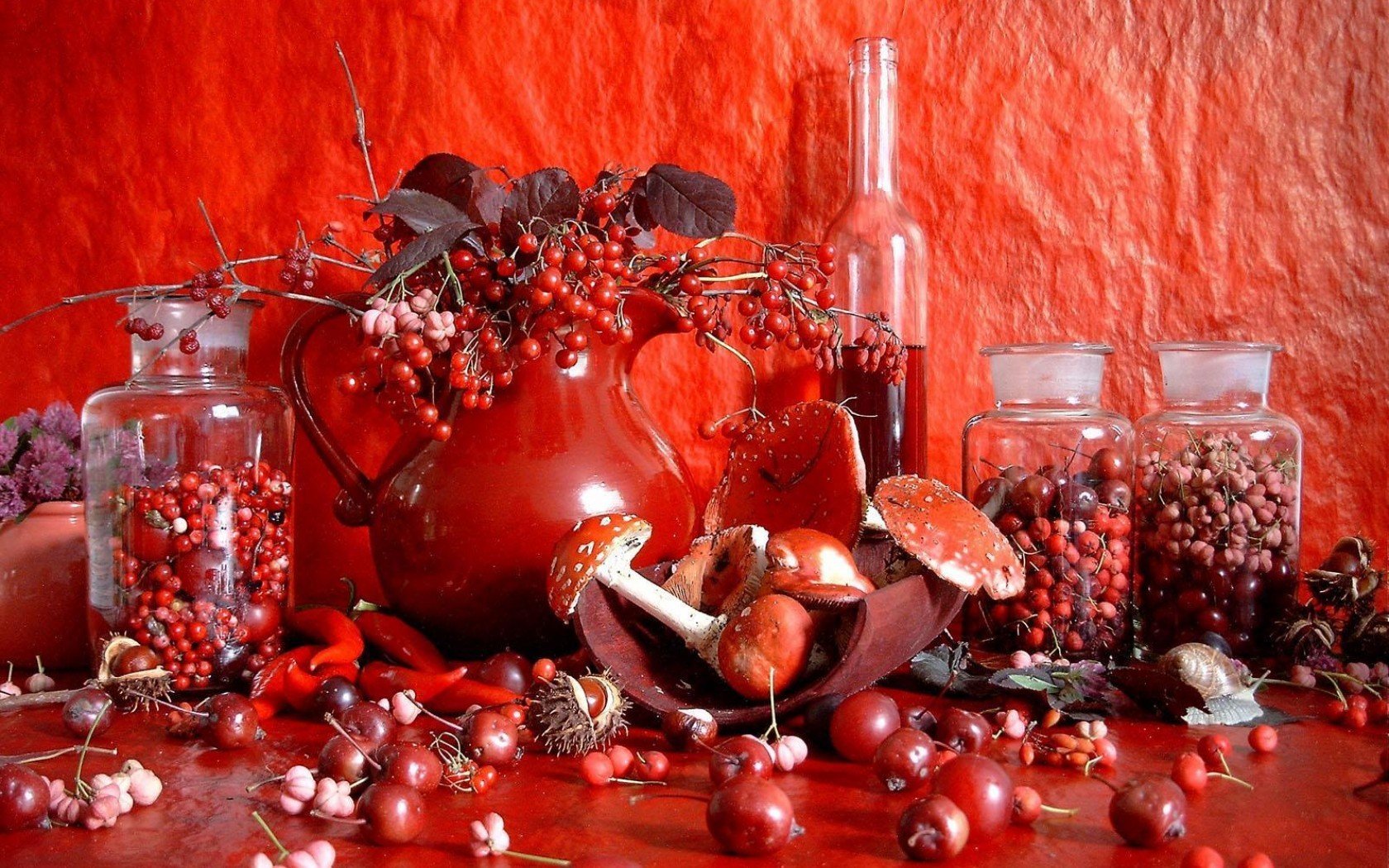 натюрморт красный каштан грибы ягоды вино