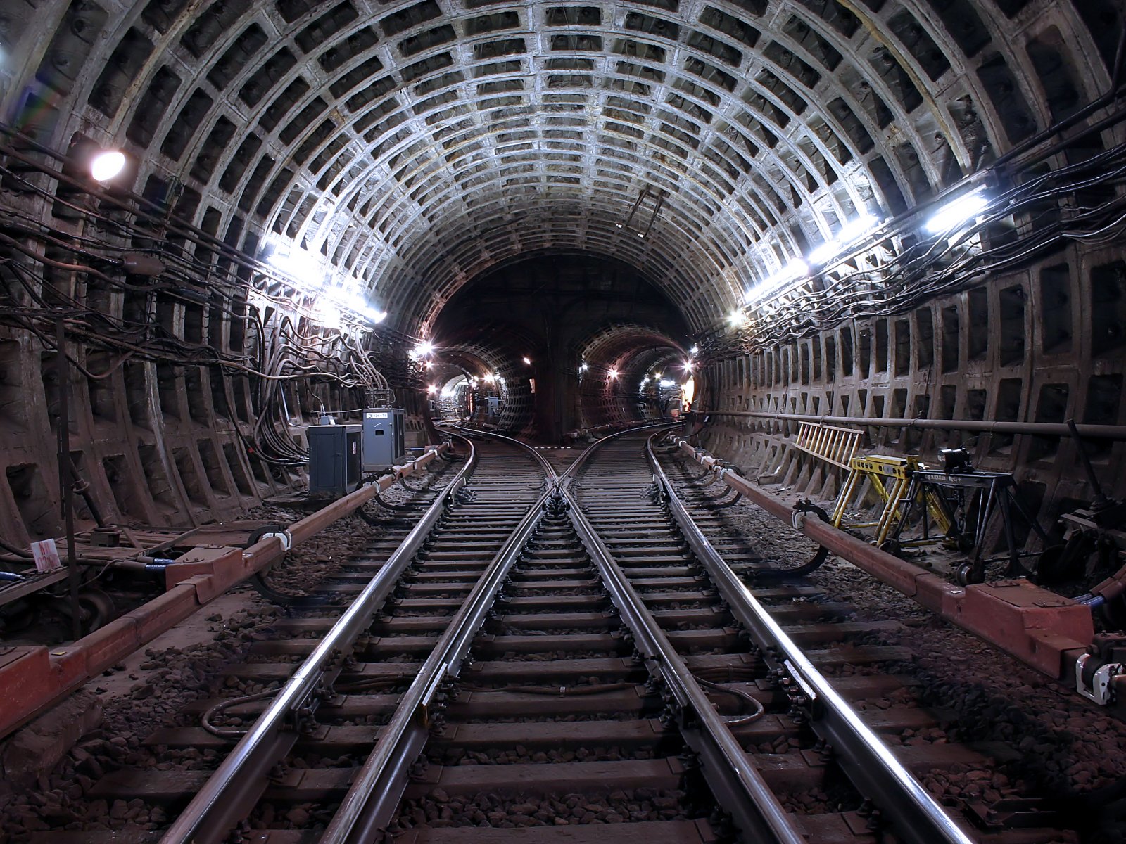 Underground - картинки