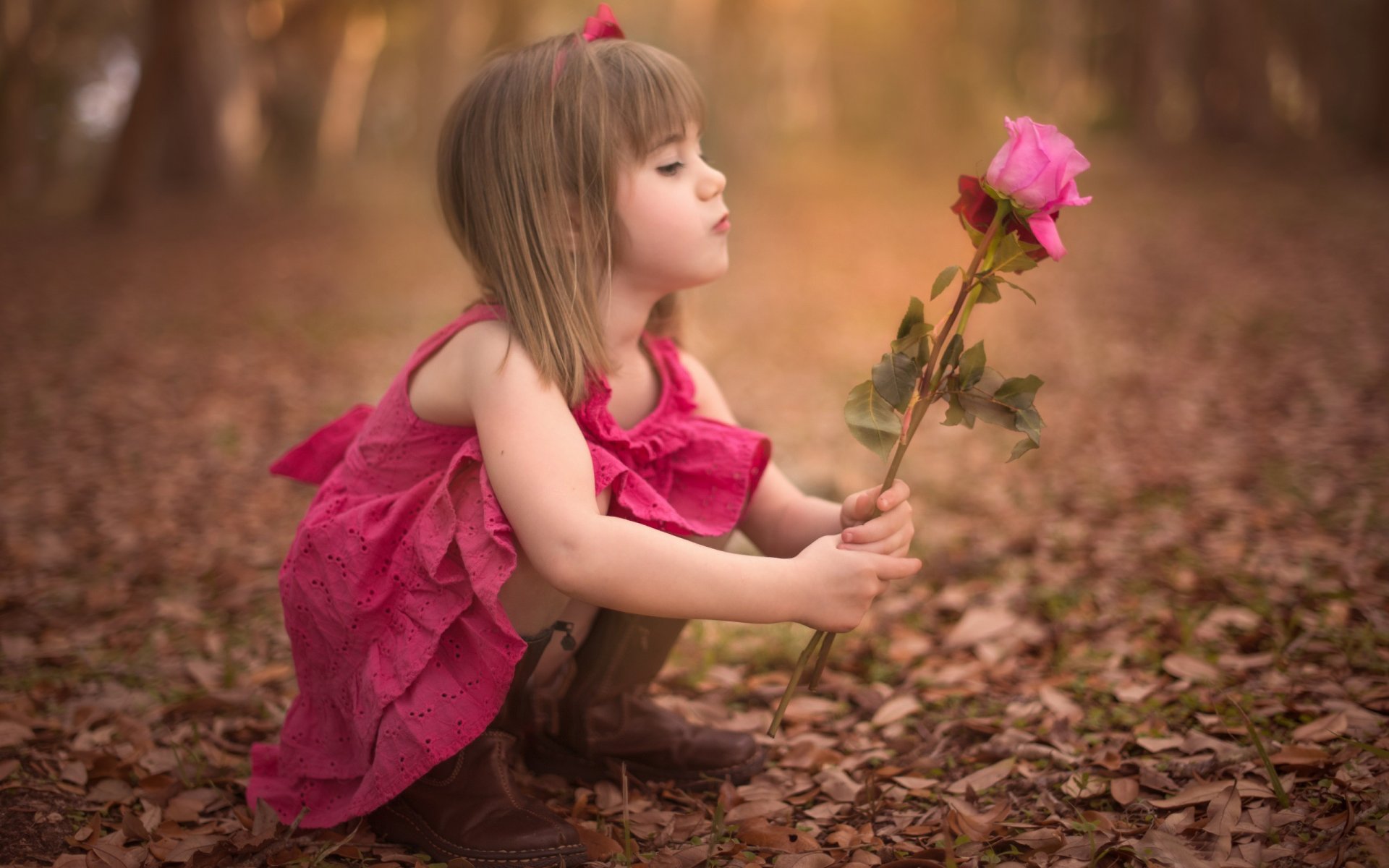 Девченка с цветком бесплатно