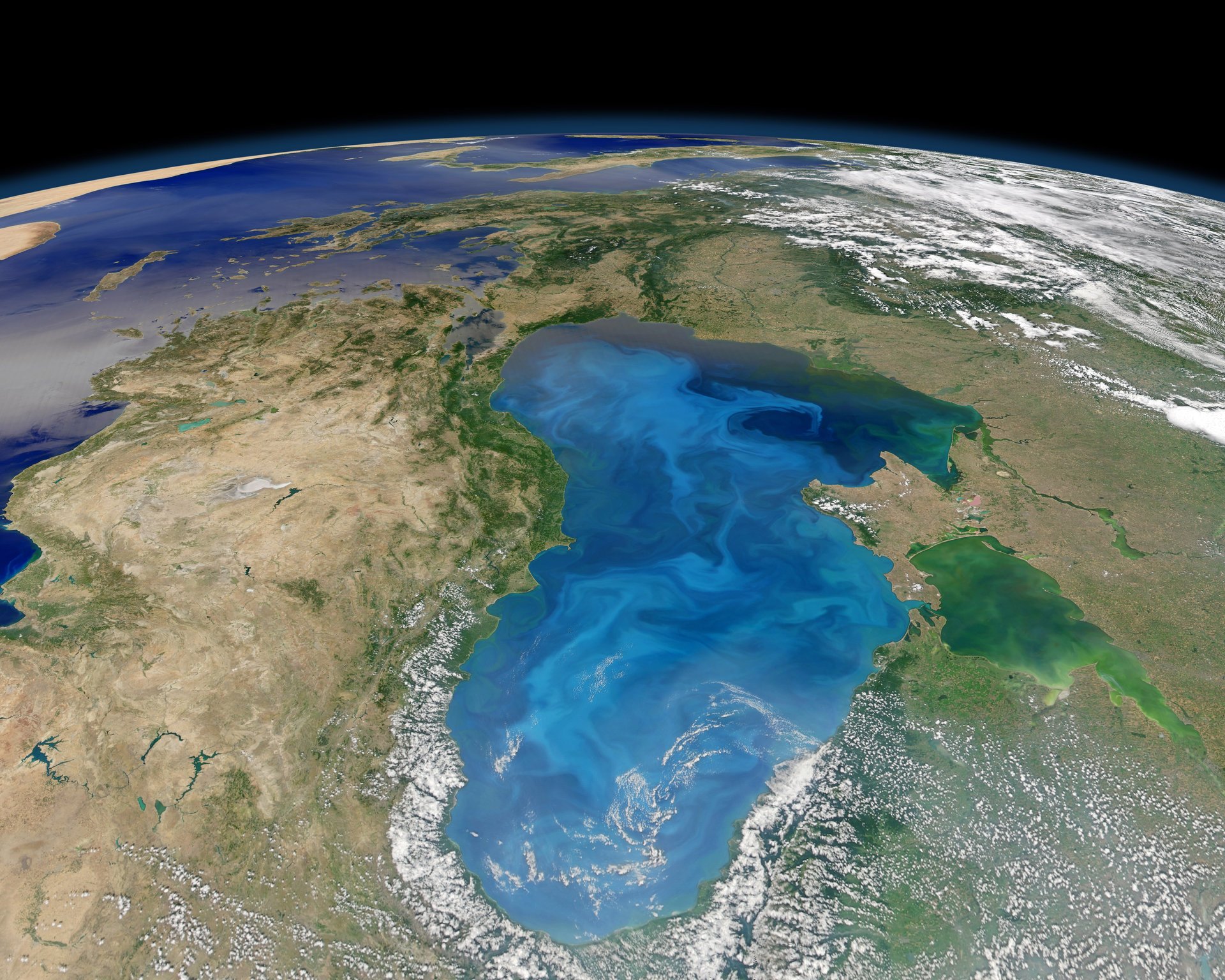 Фото из космоса чёрного моря