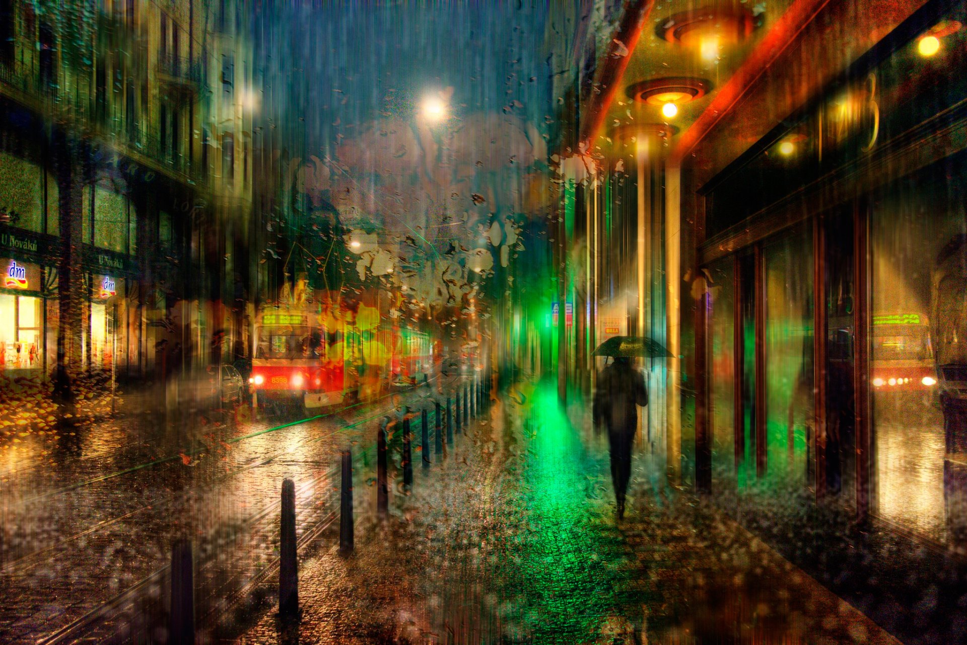 картинки кафе вечером и дождь