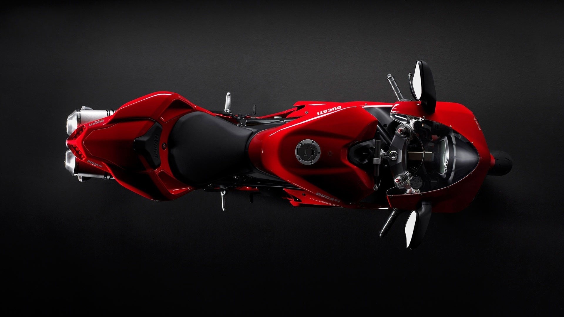 красный мотоцикл Ducati бесплатно