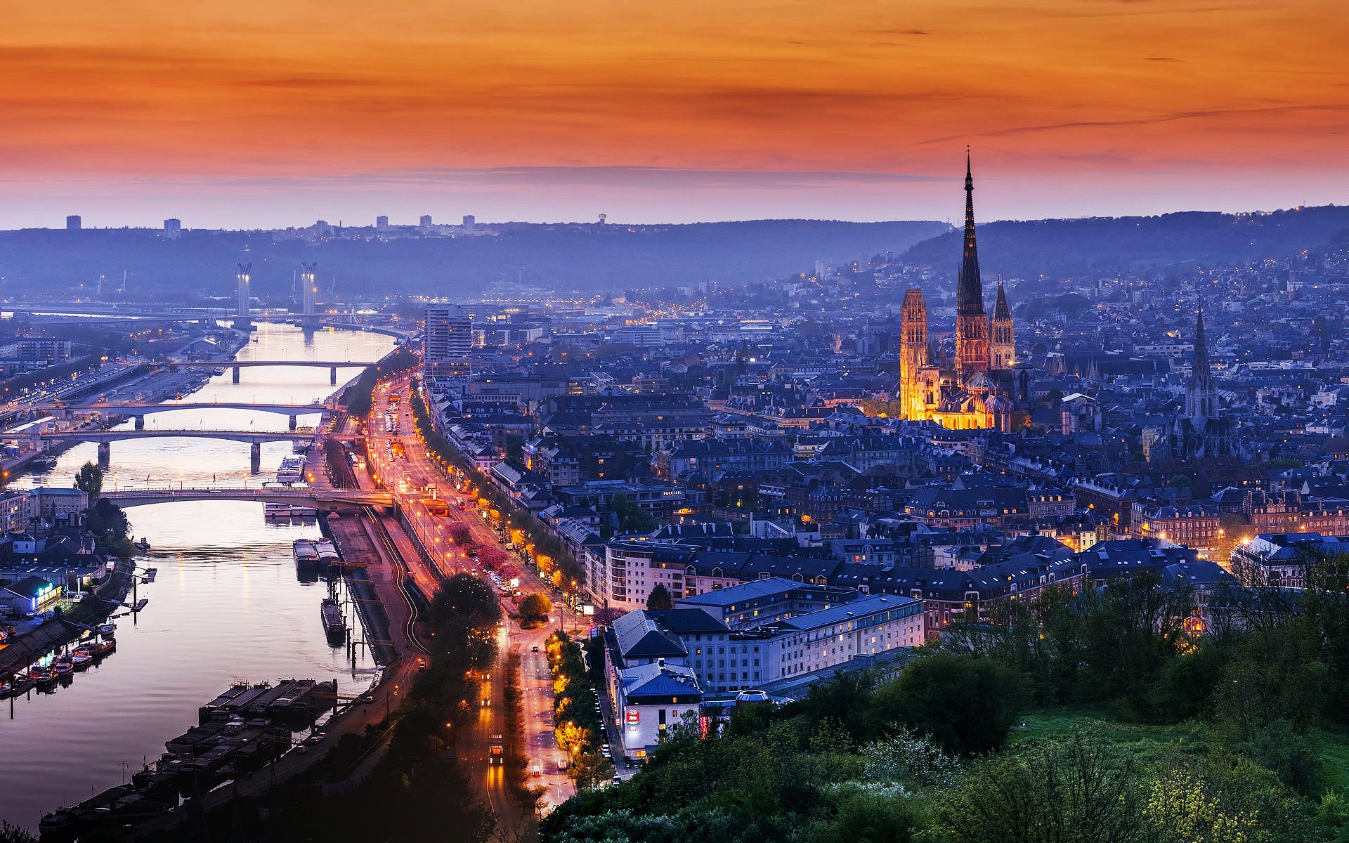 История нормандии. Город Rouen Франция. Нормандия Франция Руан. Руан - столица Нормандии. Город Руан Франция фото.