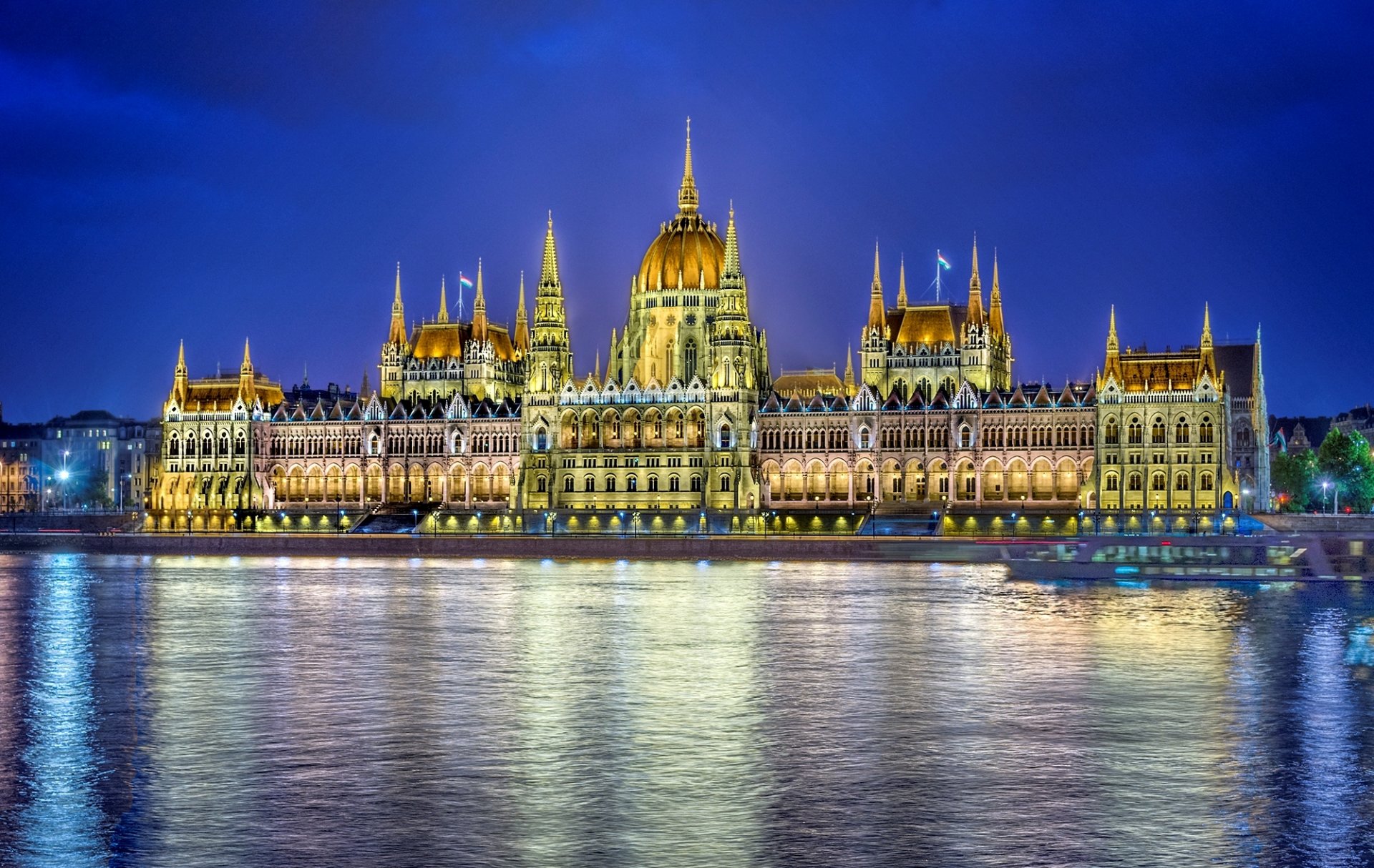 Дворец Вена Будапешт бесплатно