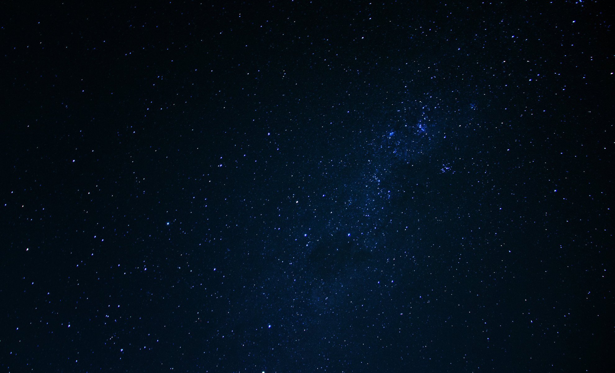 Космические созвездия в ночном небе