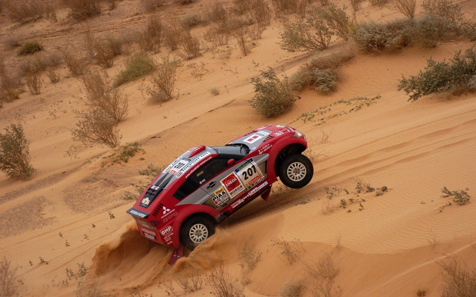 песок mitsubishi пустыня спортивный автомобиль конкурс дакар гонка
