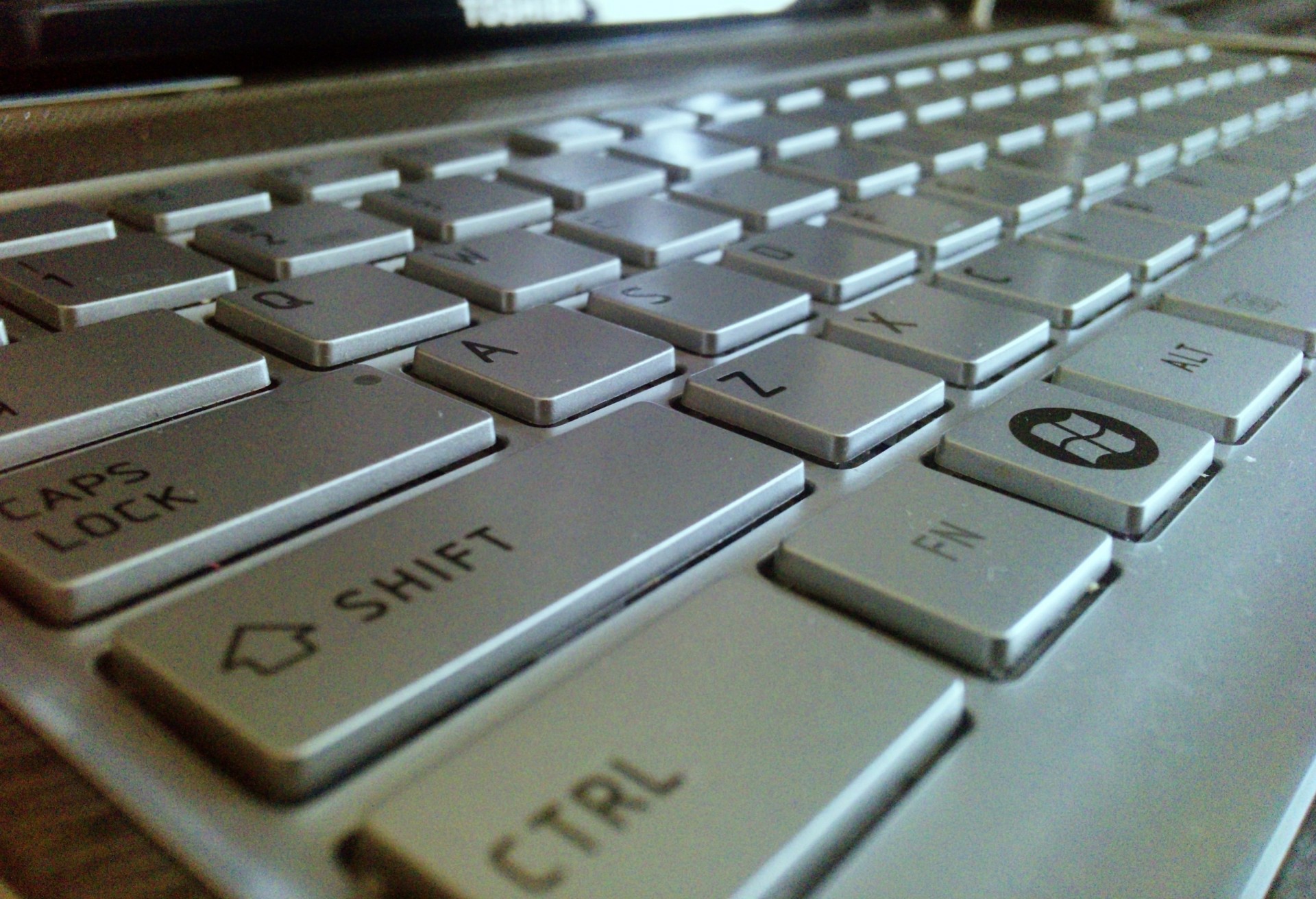 Клавиатура на компьютере на фото
