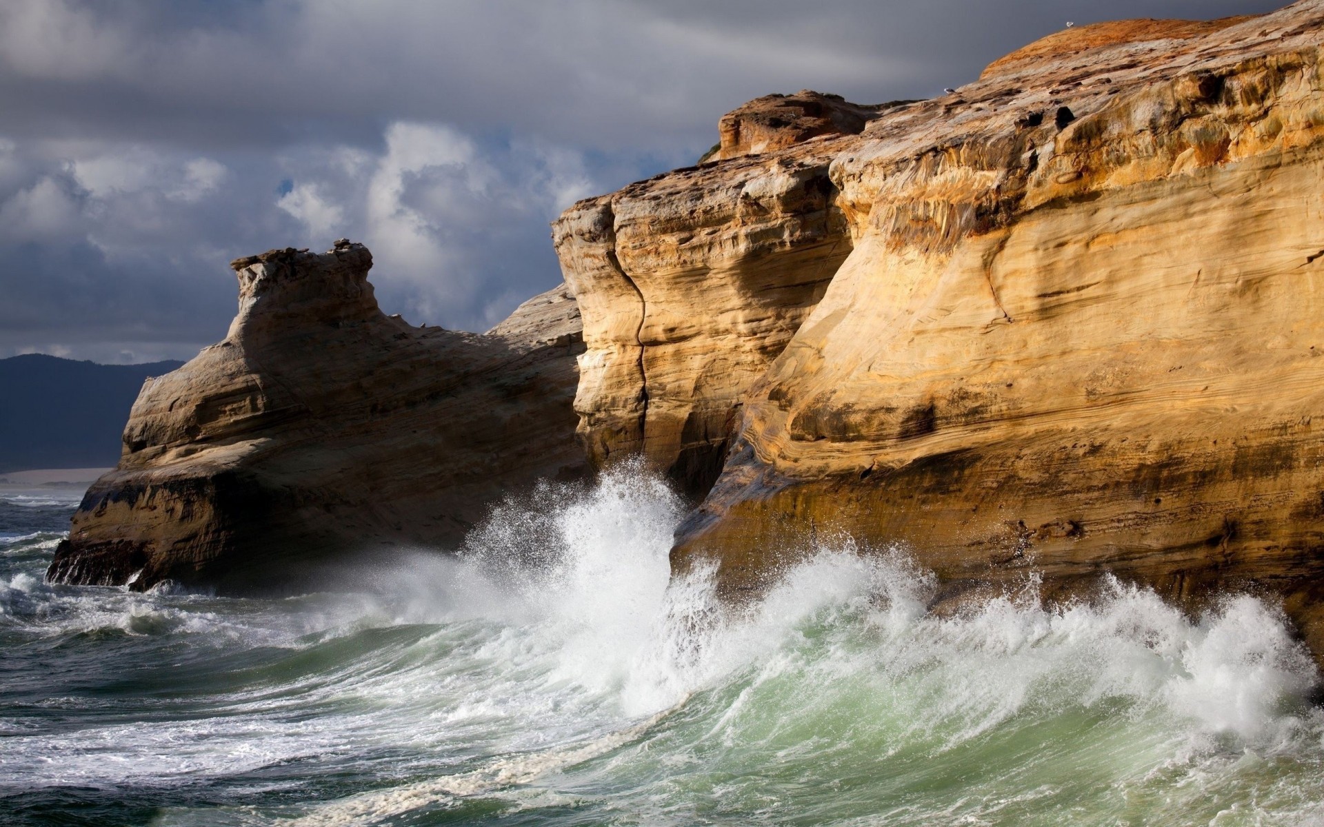 скалы прибой природа волна стихия море