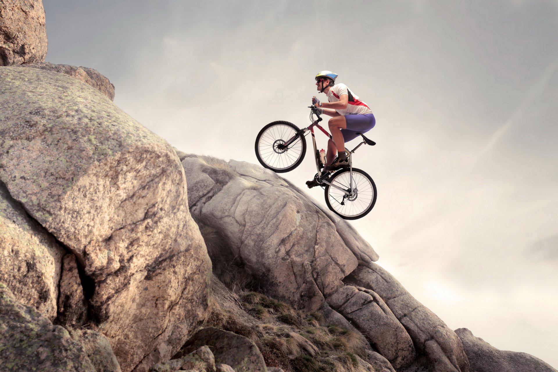 горы велосипед небо камни спорт фото