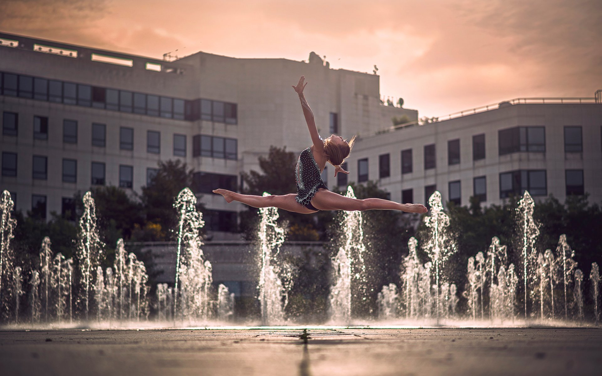 саманта ай гимнастка трико город фонтан