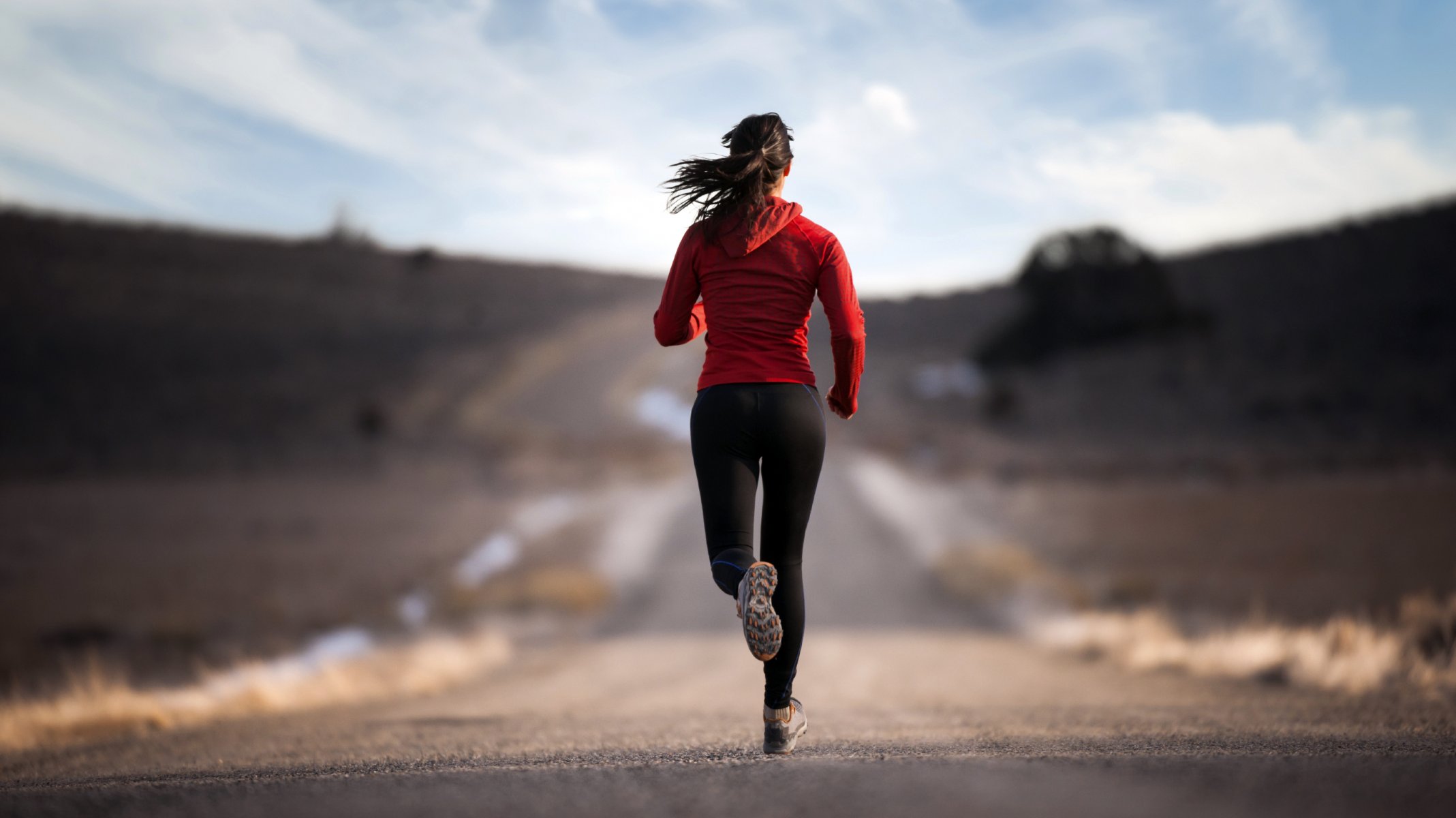 активность бег девушка дорога спорт тренировка
