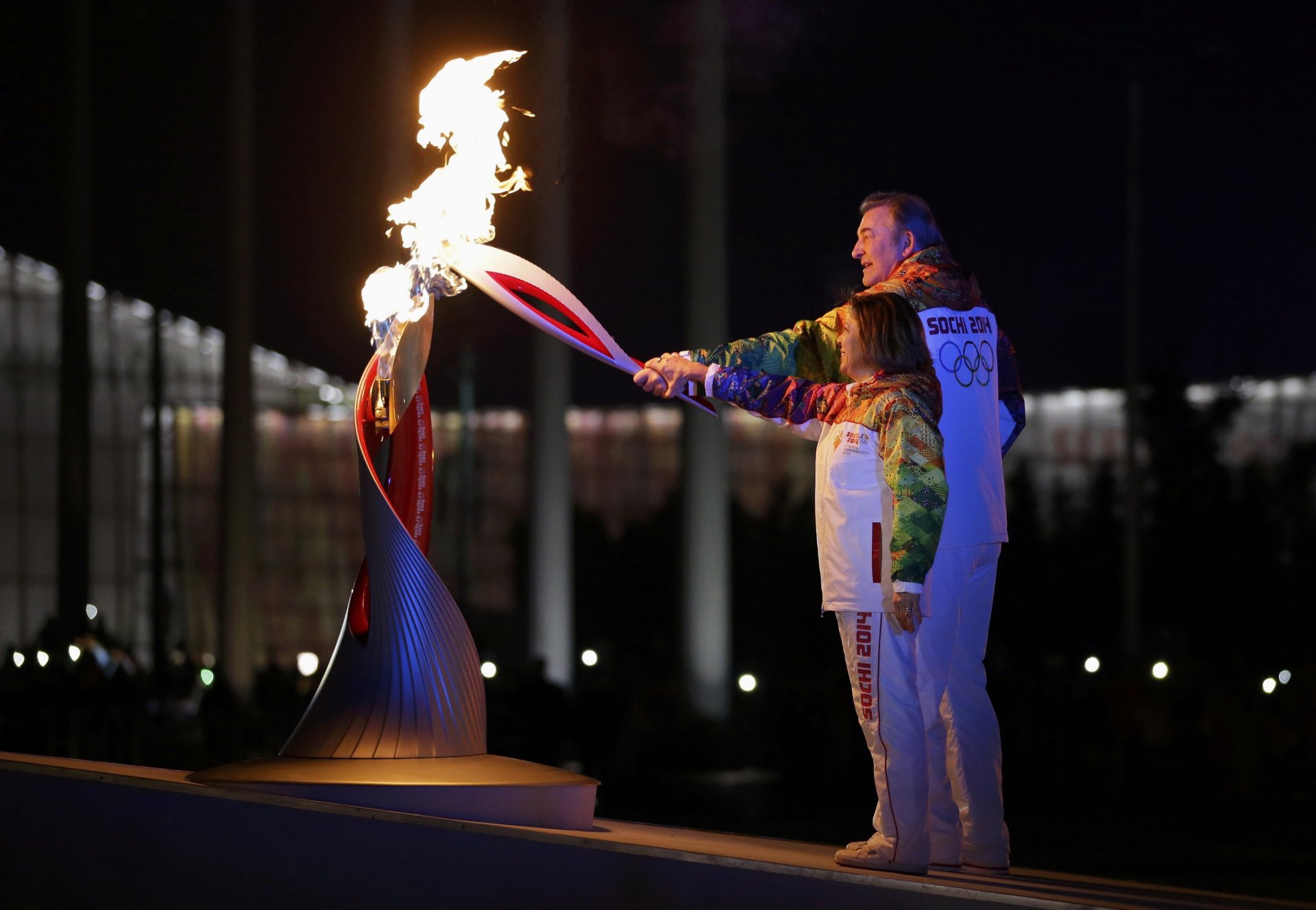сочи олимпиада 2014 владислав третьяк ирина роднина факел олимпийский огонь