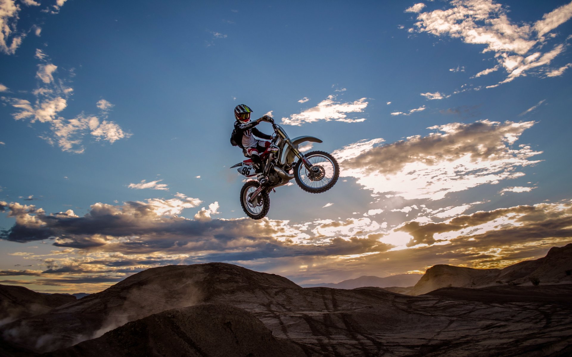 мотоцикл прыжок небо спорт