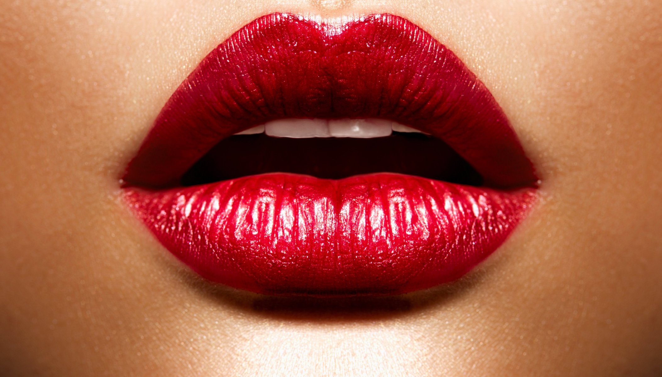 Red lips - картинки в разделе Девушки.