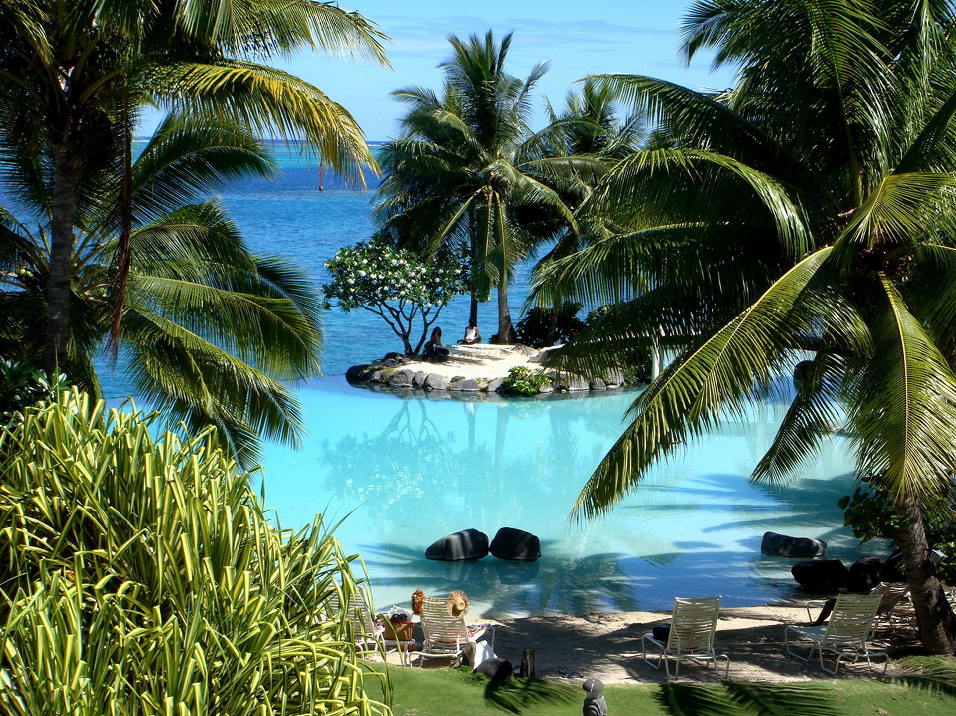 Экзотическая природа. Тропическая Лагуна Майкоп. Голубая Лагуна Саона Доминикана. Таити голубая Лагуна. Таити острова Тихого океана.