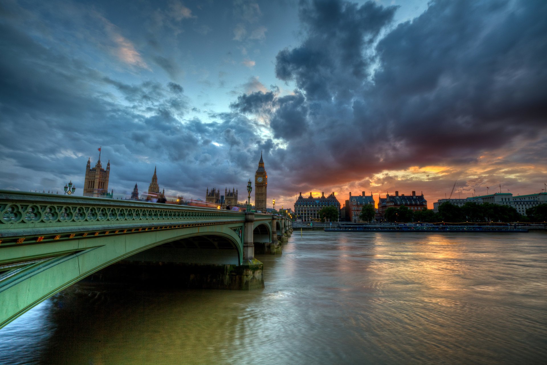 Вестминский мост Лондона на закате