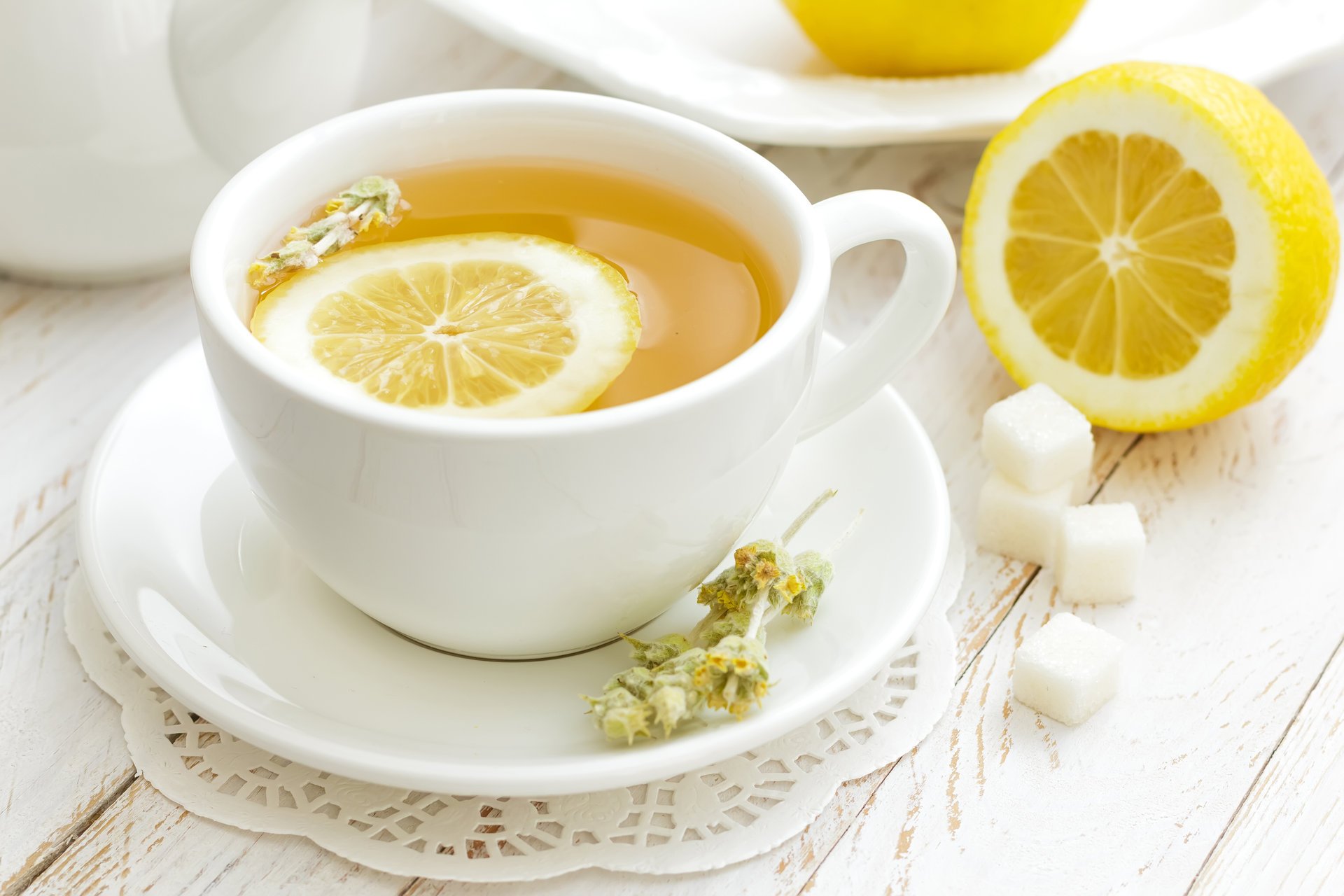 кружка блюдце чай сахар лимон