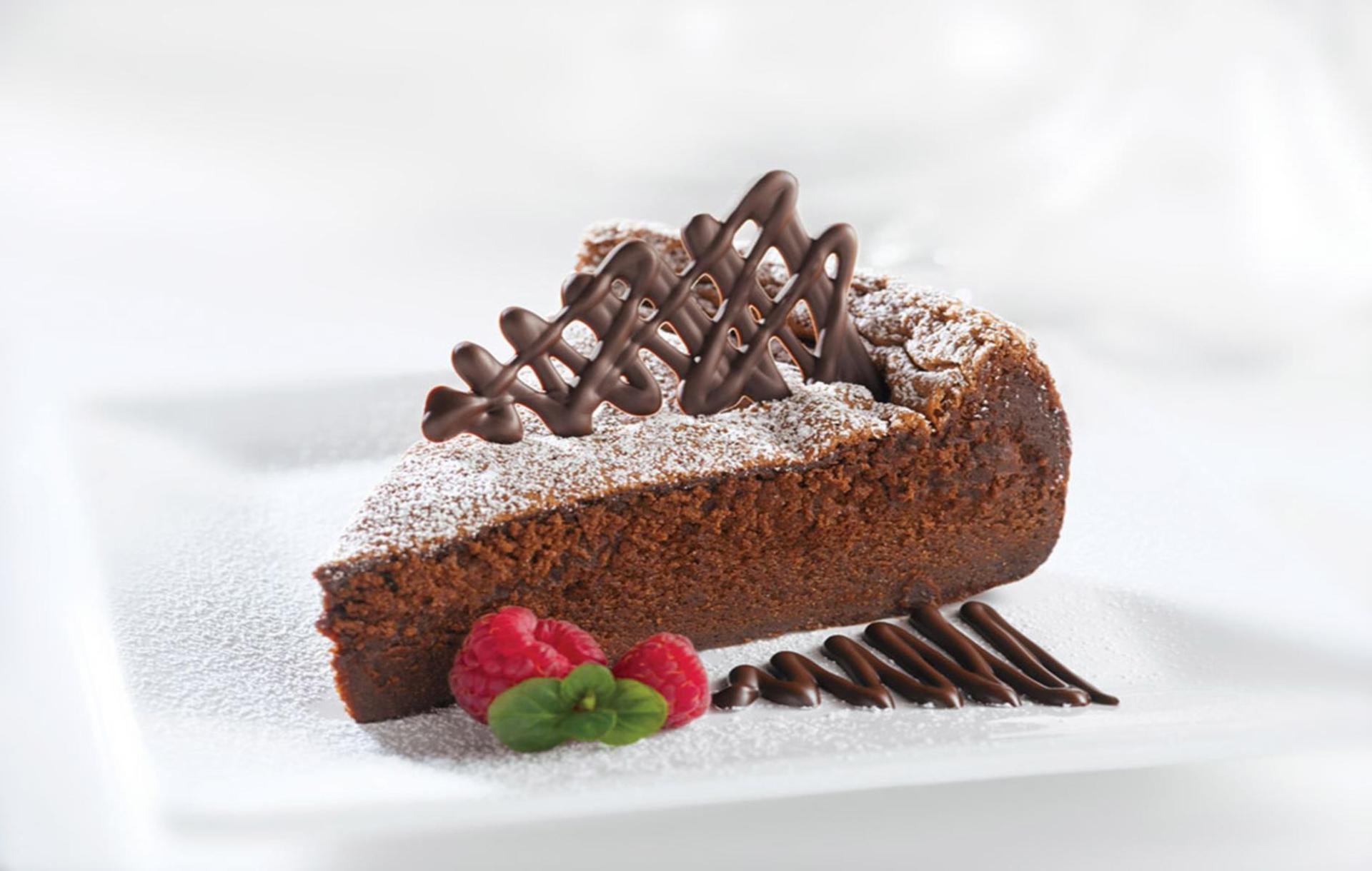 шоколадное пирожное десерт кусочек бесплатно