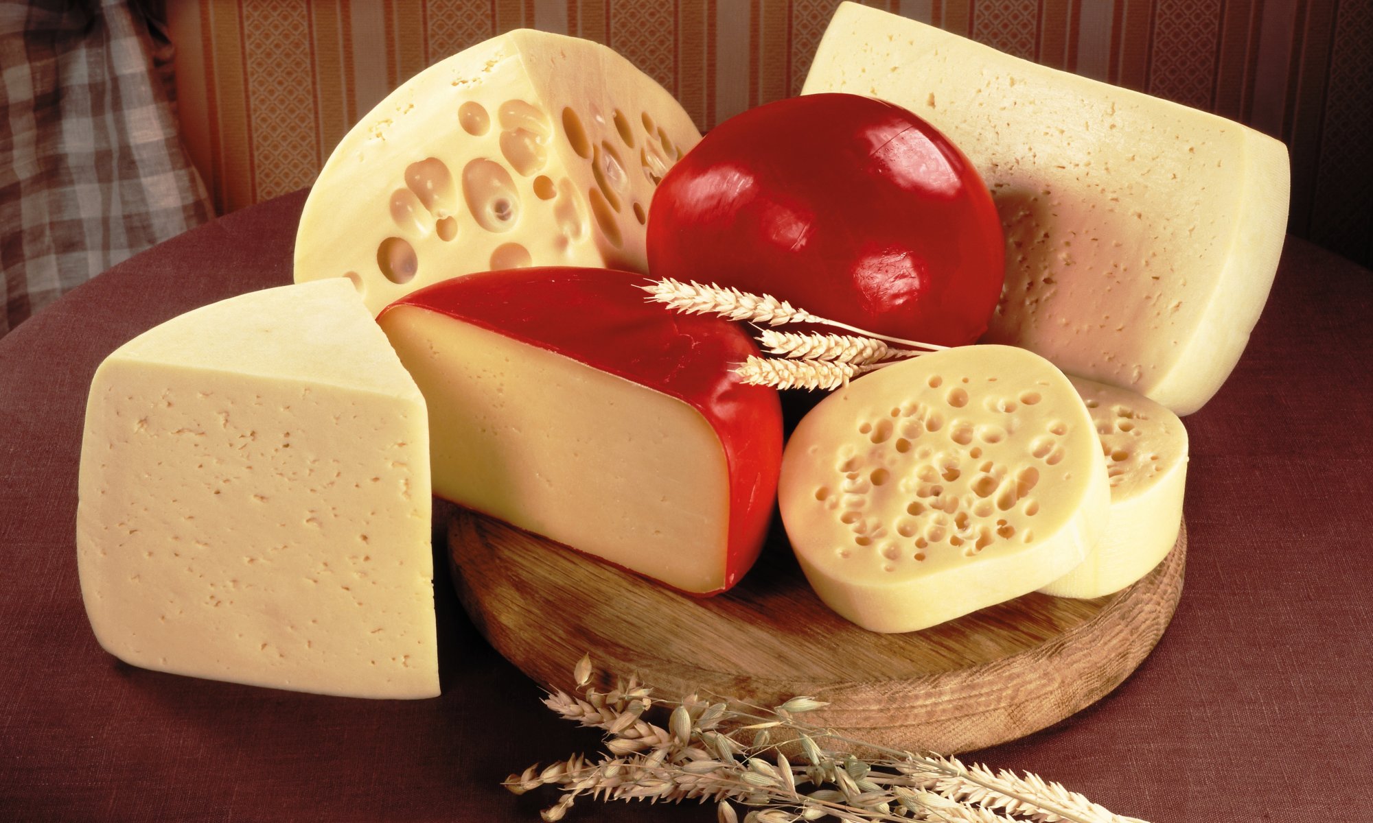 сыр сорта разные доска