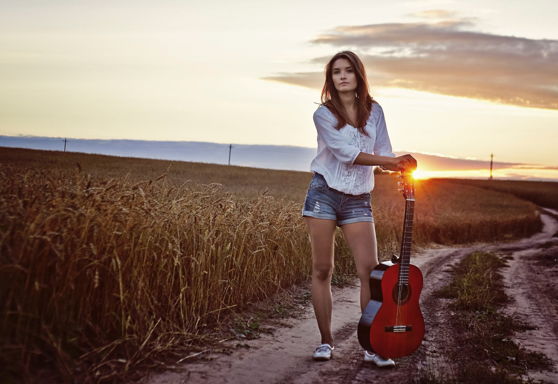 девушка гитара закат