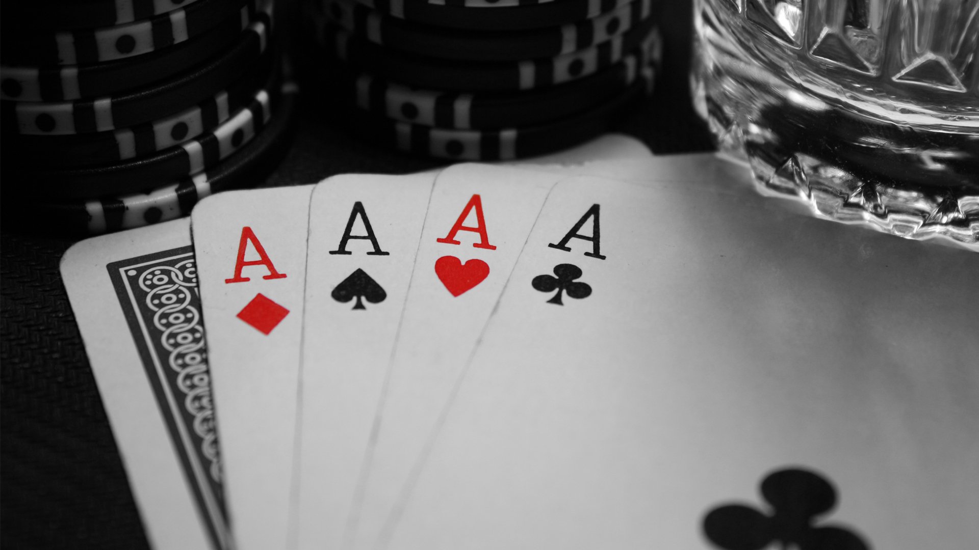 казино покерстарс черный экран