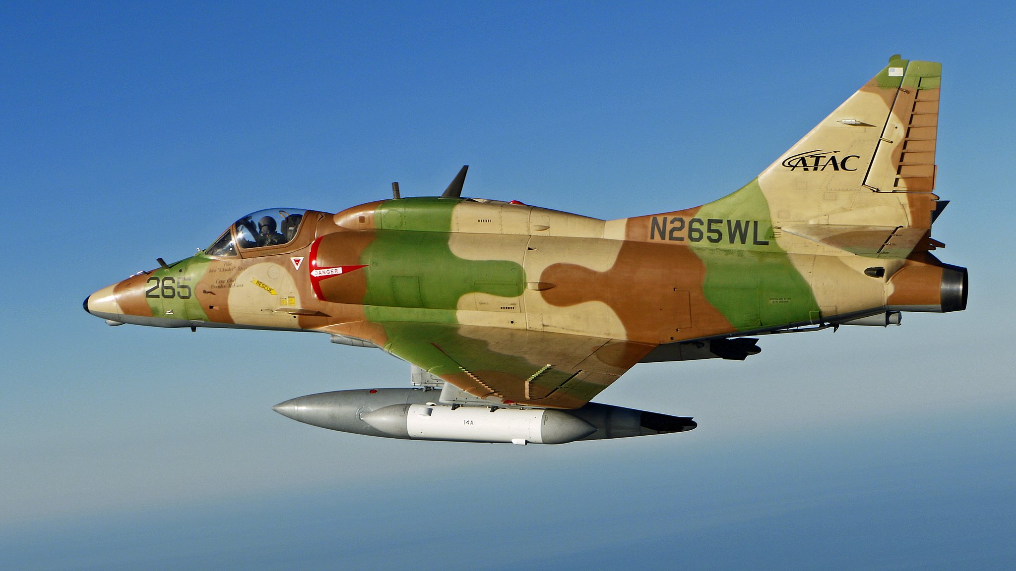 а-4 skyhawk дуглас a-4 «скайхок» палубный штурмовик полет
