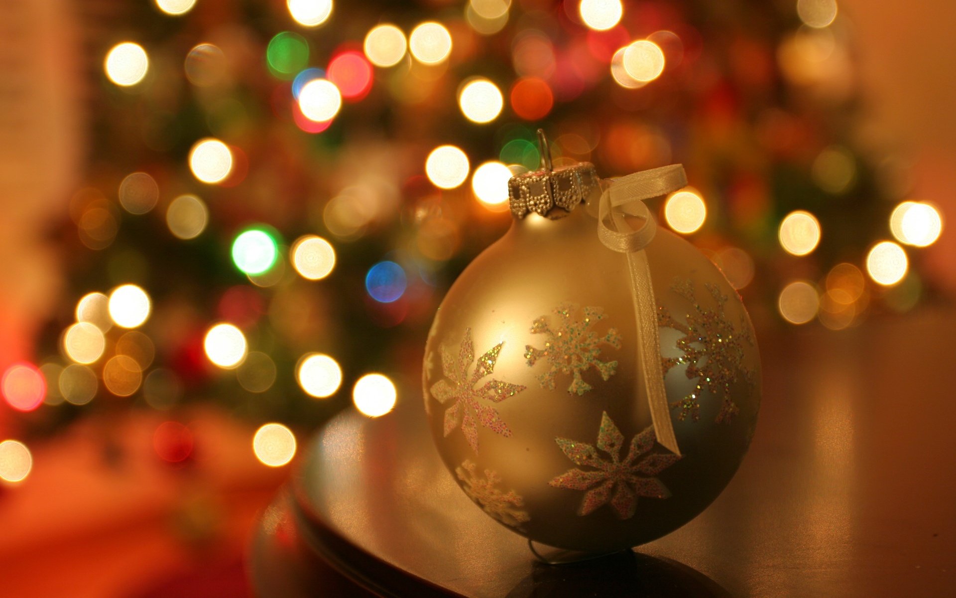 новый год с новым годом праздник новогодние обои рождественские цвета новогоднее украшение праздник обои декорации шарик