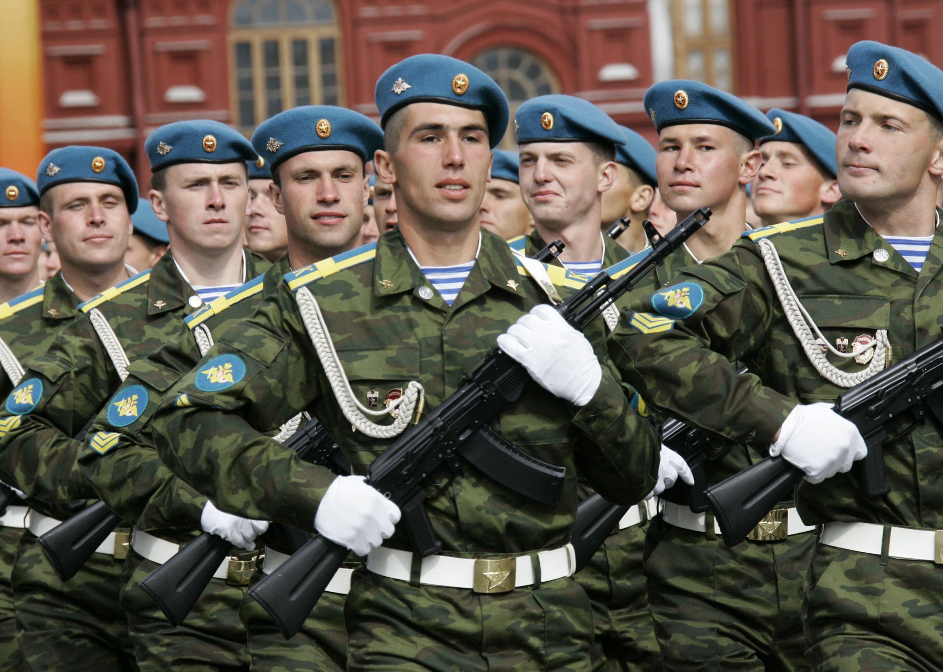 голубые русские солдаты