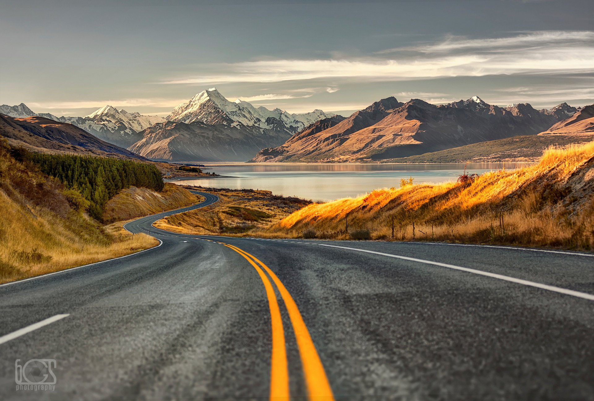 Wide road. Южные Альпы новая Зеландия. Новая Зеландия дорога. Шоссе в новой Зеландии. Дорога к горе Кука новая Зеландия.