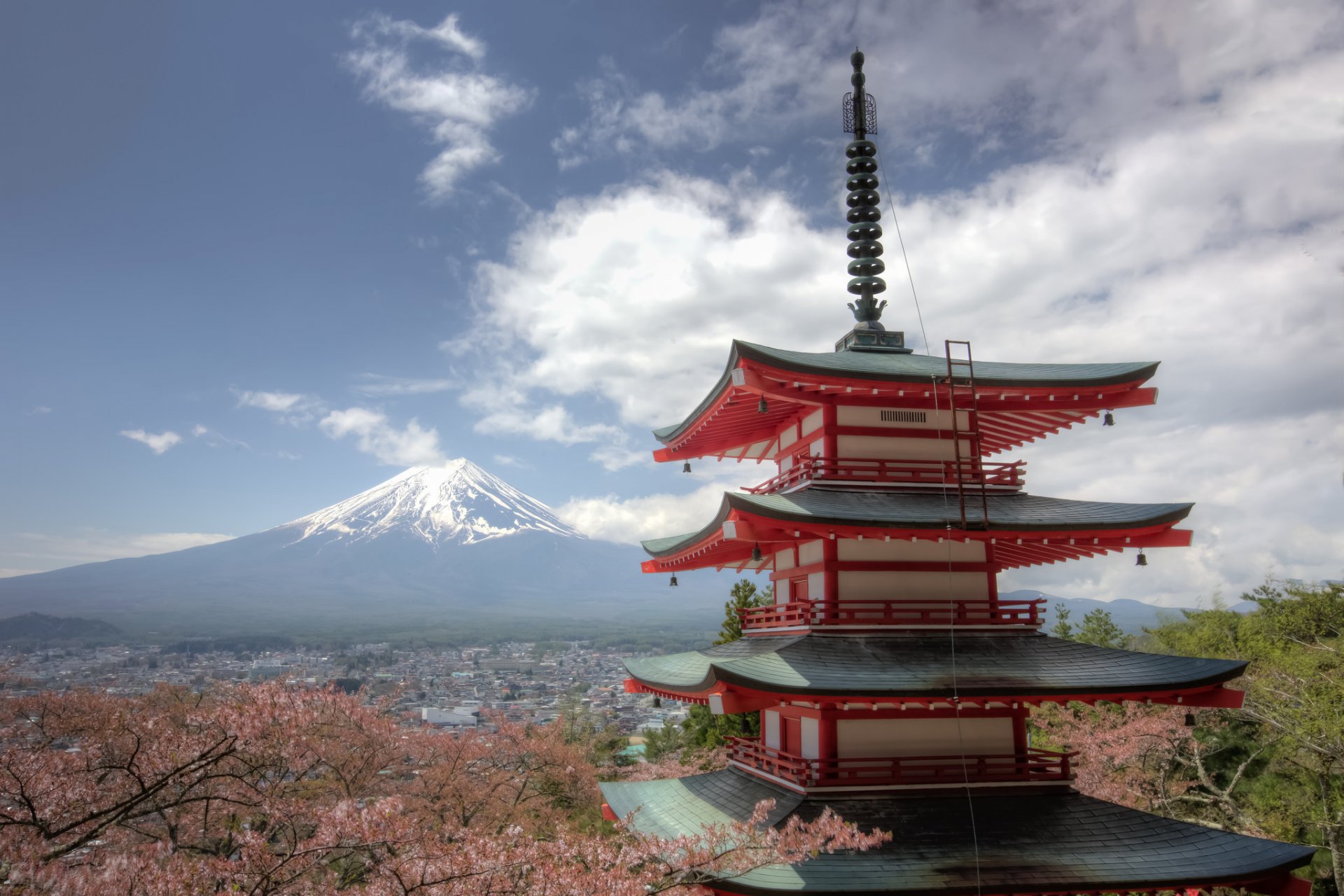 Mount Fuji And Chureito Pagoda Japan HD Image